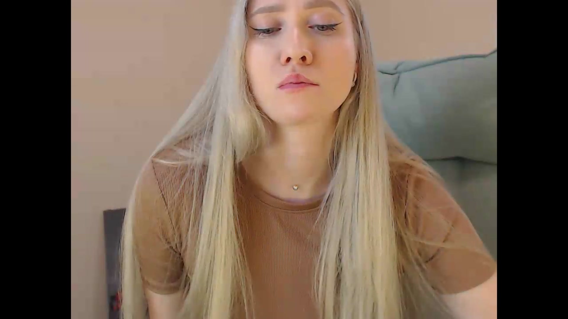 Gallery image thumbnail from Miss_Sylvia's myfreecams stream on, 06/20/2026, 17:44 image 15 of 20