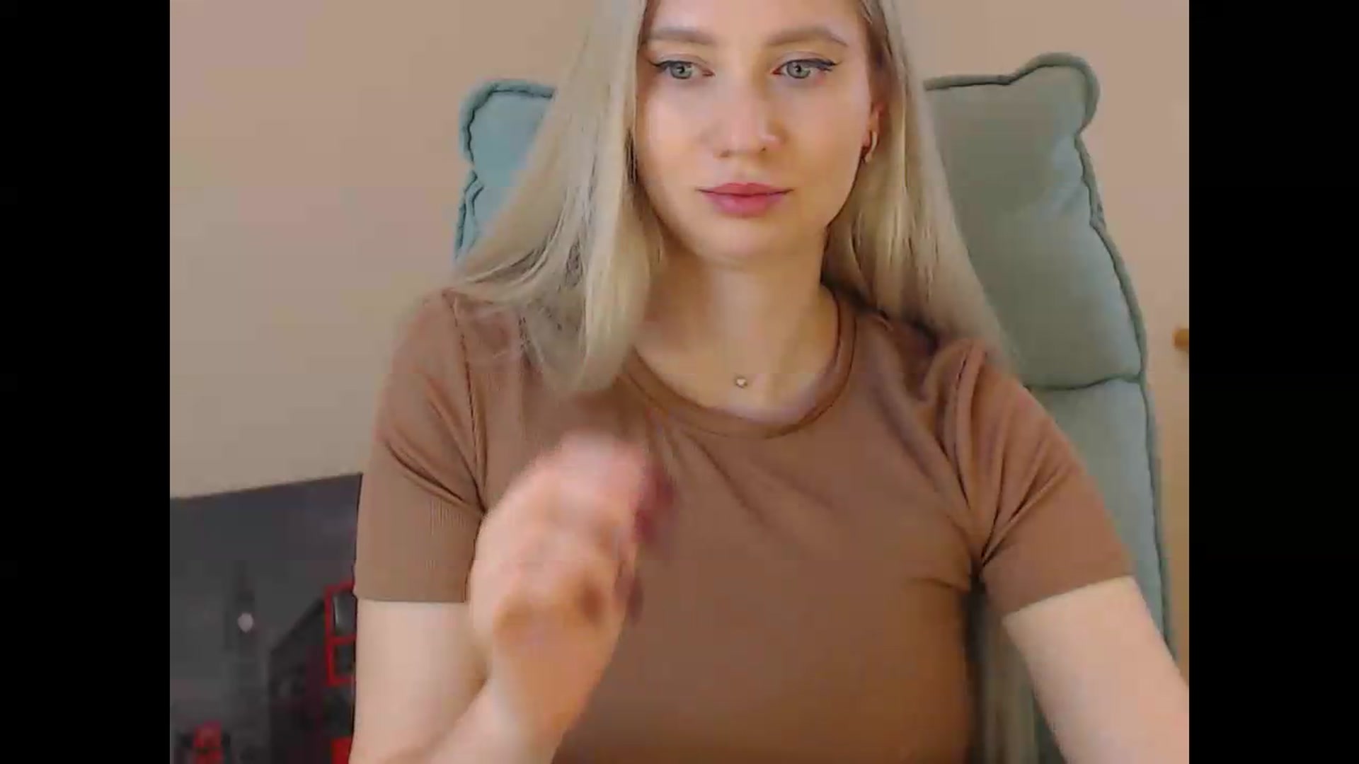Gallery image thumbnail from Miss_Sylvia's myfreecams stream on, 06/20/2026, 20:26 image 8 of 20
