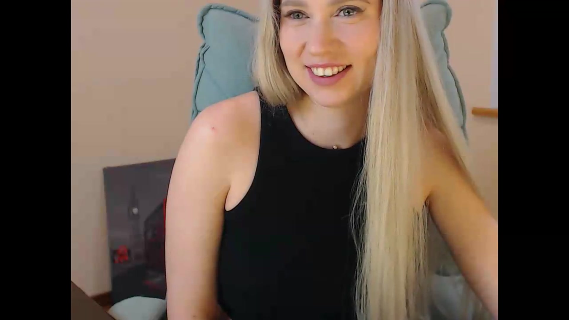 Gallery image thumbnail from Miss_Sylvia's myfreecams stream on, 06/22/2026, 16:48 image 11 of 20