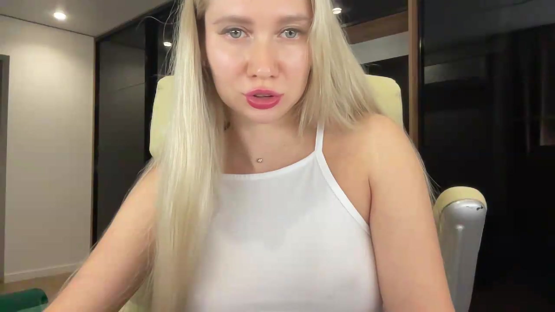 Gallery image thumbnail from Miss_Sylvia's myfreecams stream on, 07/03/2026, 21:20 image 15 of 20