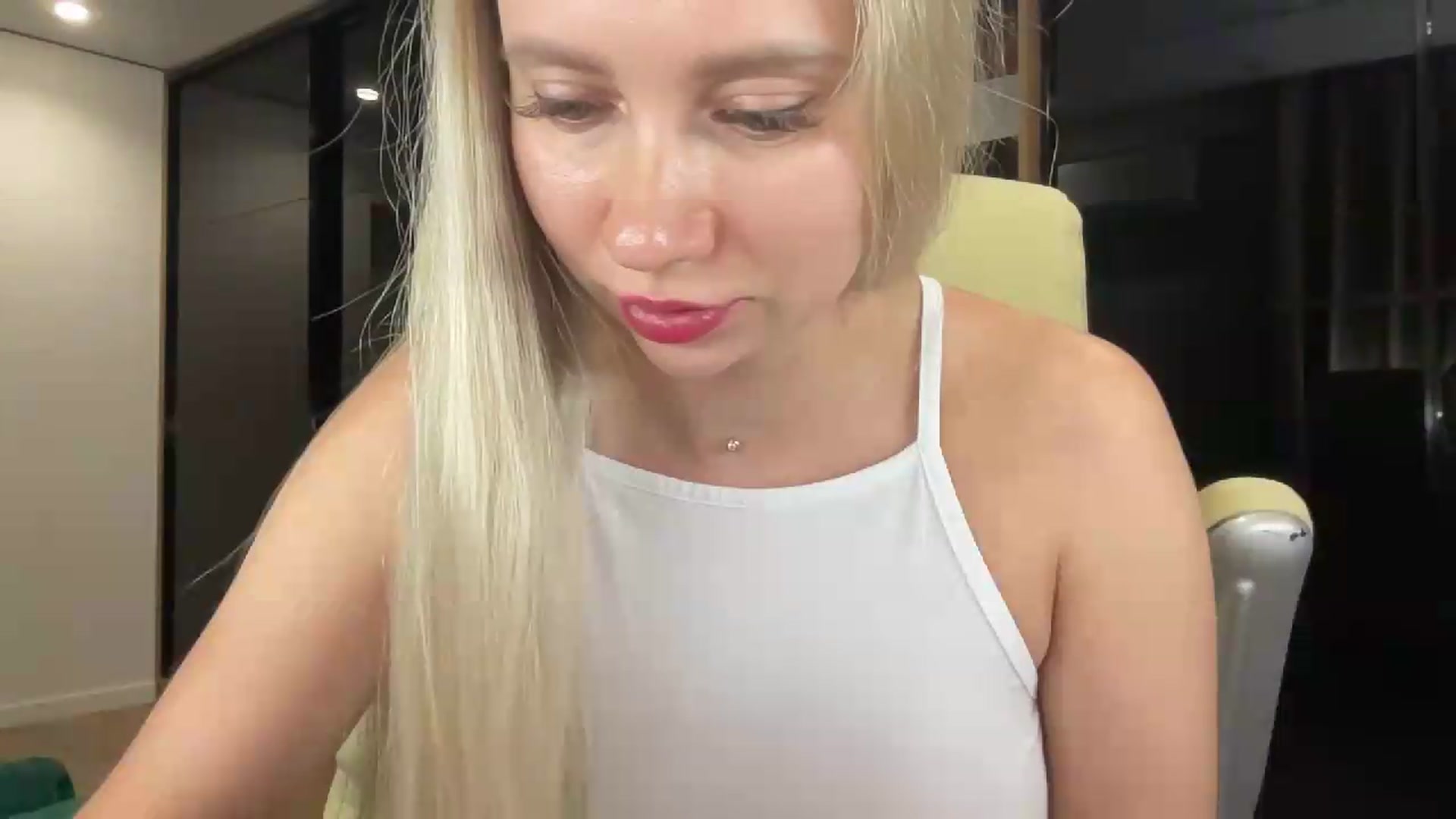 Gallery image thumbnail from Miss_Sylvia's myfreecams stream on, 07/03/2026, 22:33 image 5 of 20