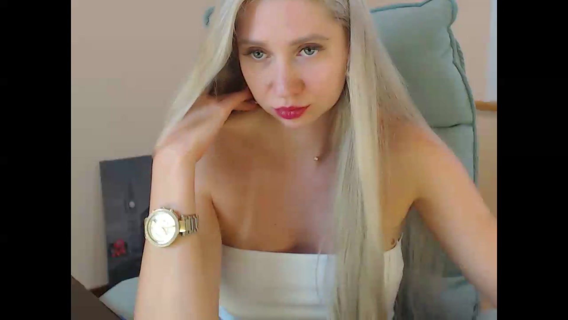 Gallery image thumbnail from Miss_Sylvia's myfreecams stream on, 07/05/2026, 20:28 image 13 of 20