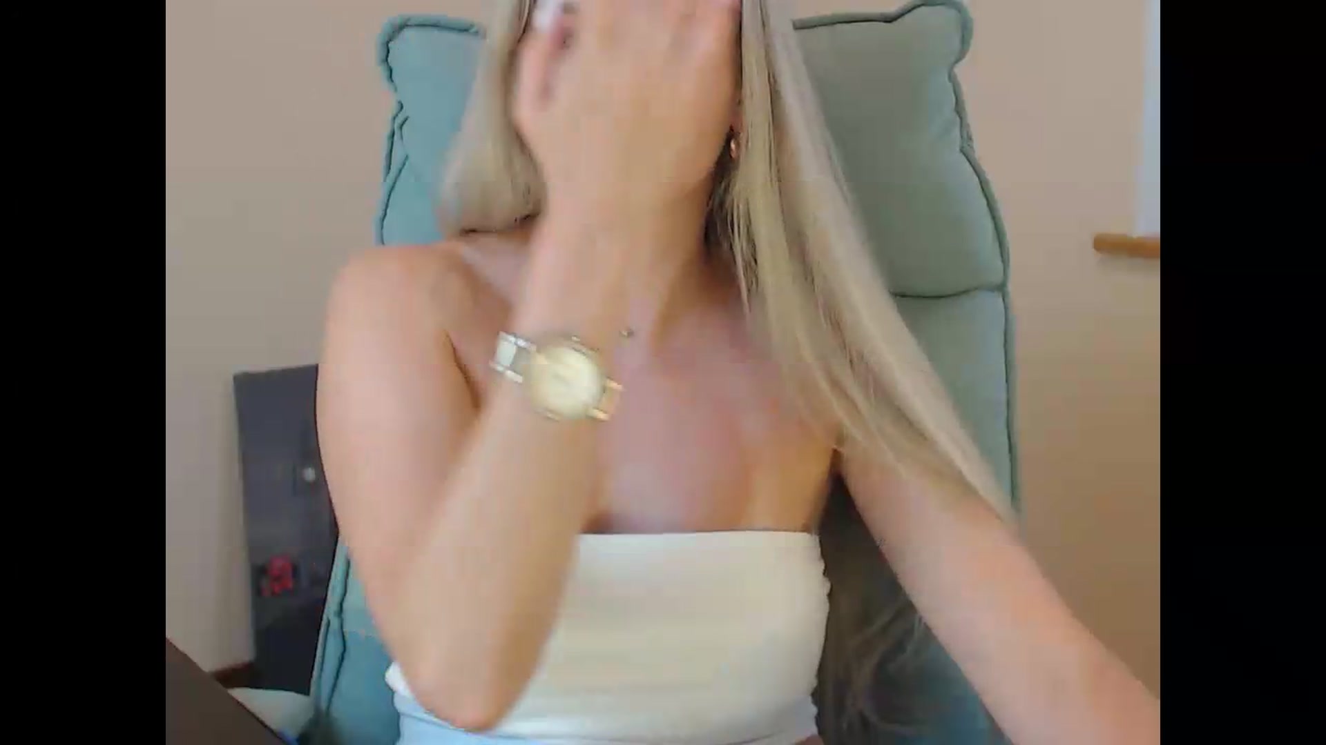 Gallery image thumbnail from Miss_Sylvia's myfreecams stream on, 07/05/2026, 20:28 image 5 of 20