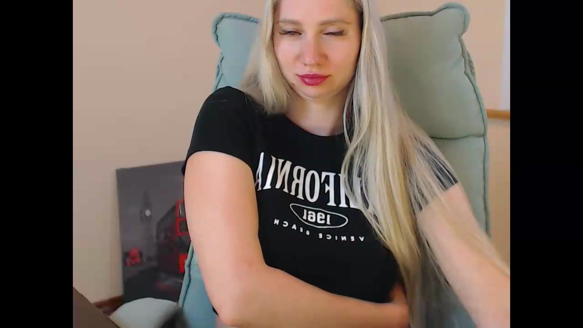 Gallery image thumbnail from Miss_Sylvia's myfreecams stream on, 07/06/2026, 17:52 image 17 of 20