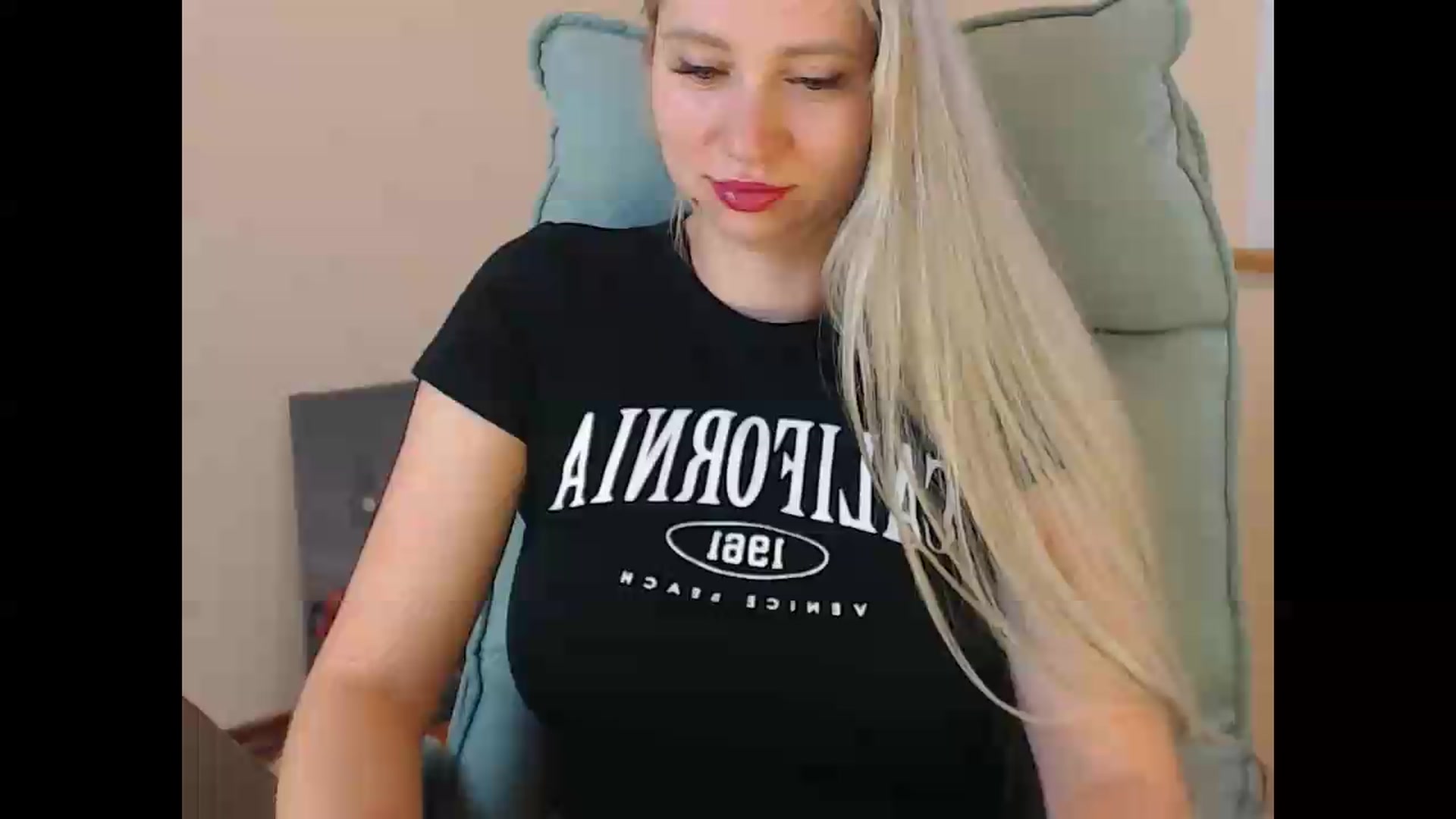 Gallery image thumbnail from Miss_Sylvia's myfreecams stream on, 07/06/2026, 18:51 image 1 of 20