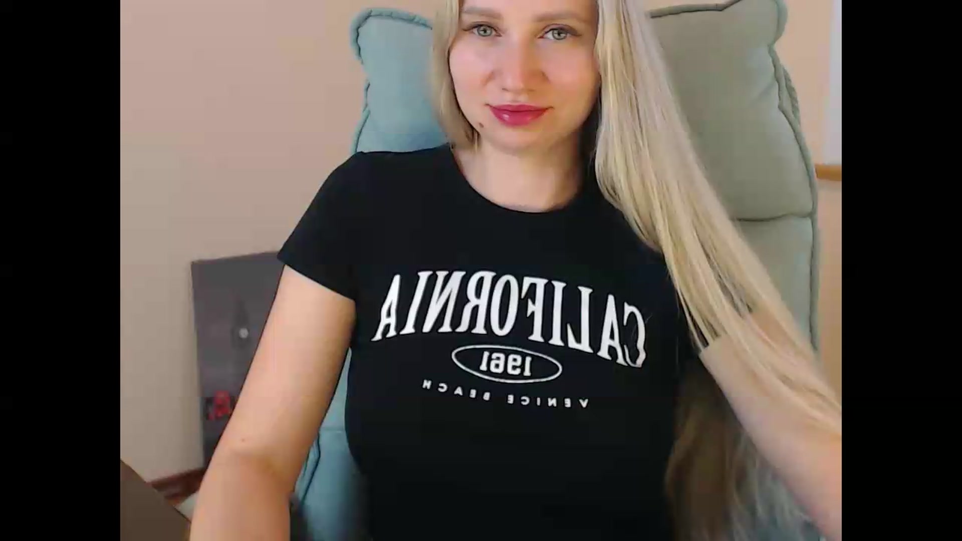 Gallery image thumbnail from Miss_Sylvia's myfreecams stream on, 07/06/2026, 18:51 image 5 of 20