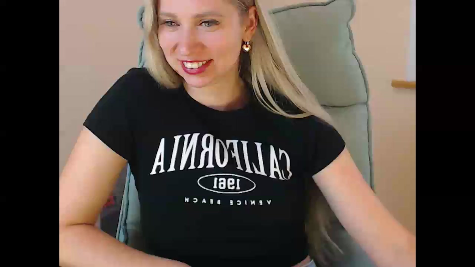 Gallery image thumbnail from Miss_Sylvia's myfreecams stream on, 07/06/2026, 18:51 image 8 of 20