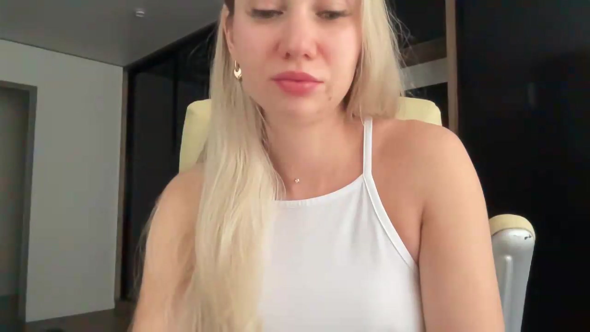 Gallery image thumbnail from Miss_Sylvia's myfreecams stream on, 07/08/2026, 17:03 image 5 of 20
