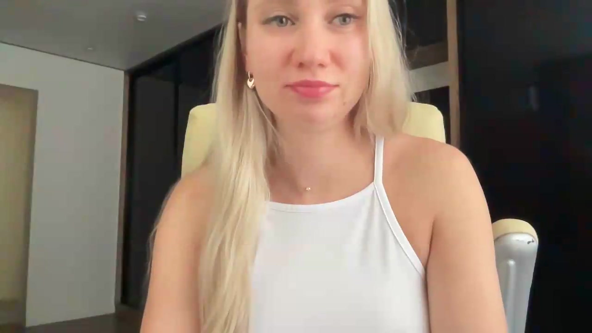 Gallery image thumbnail from Miss_Sylvia's myfreecams stream on, 07/08/2026, 17:03 image 8 of 20