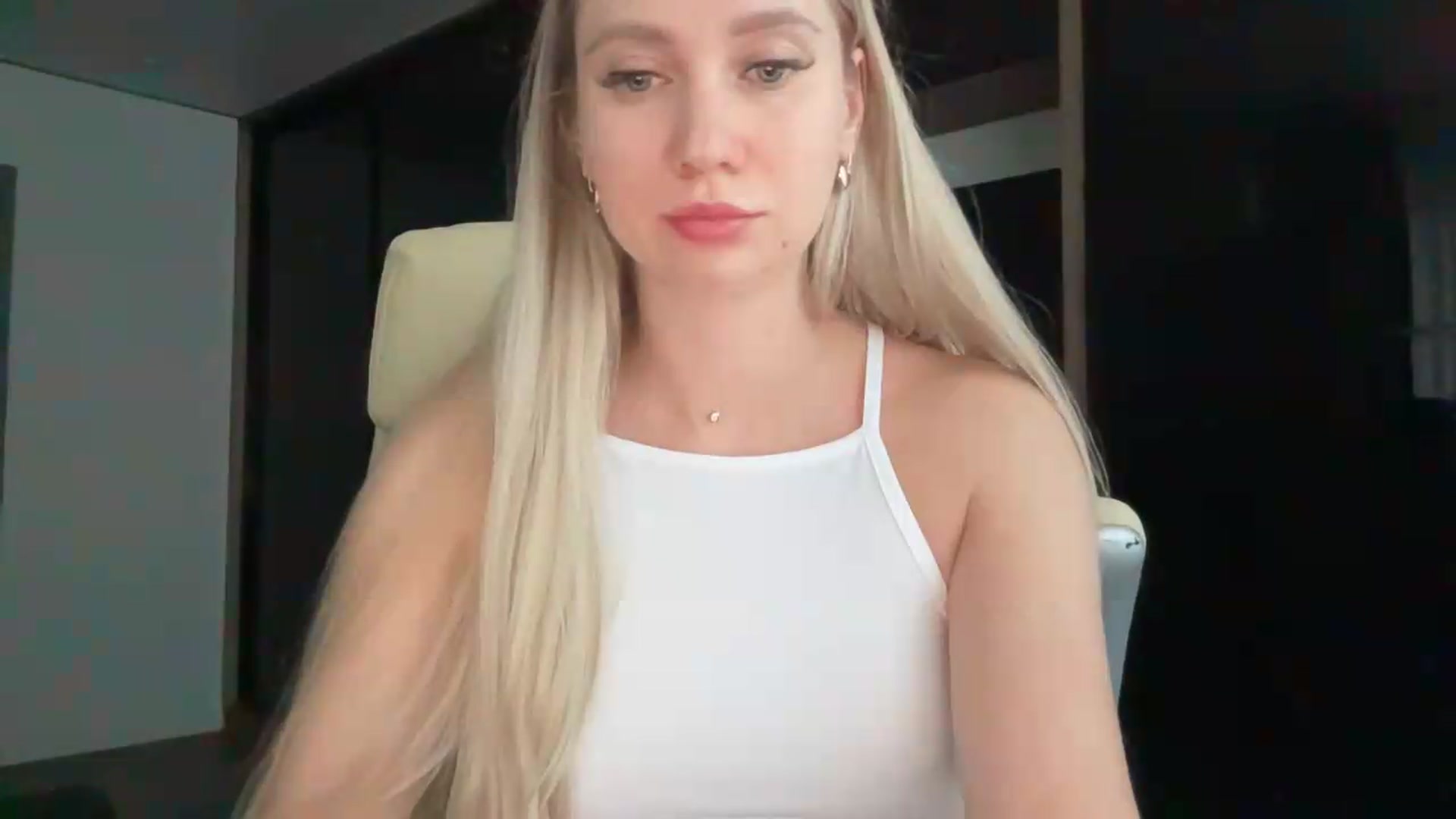 Gallery image thumbnail from Miss_Sylvia's myfreecams stream on, 07/08/2026, 18:19 image 10 of 20