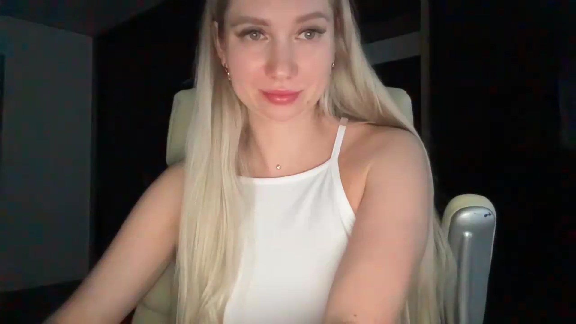Gallery image thumbnail from Miss_Sylvia's myfreecams stream on, 07/08/2026, 18:19 image 20 of 20