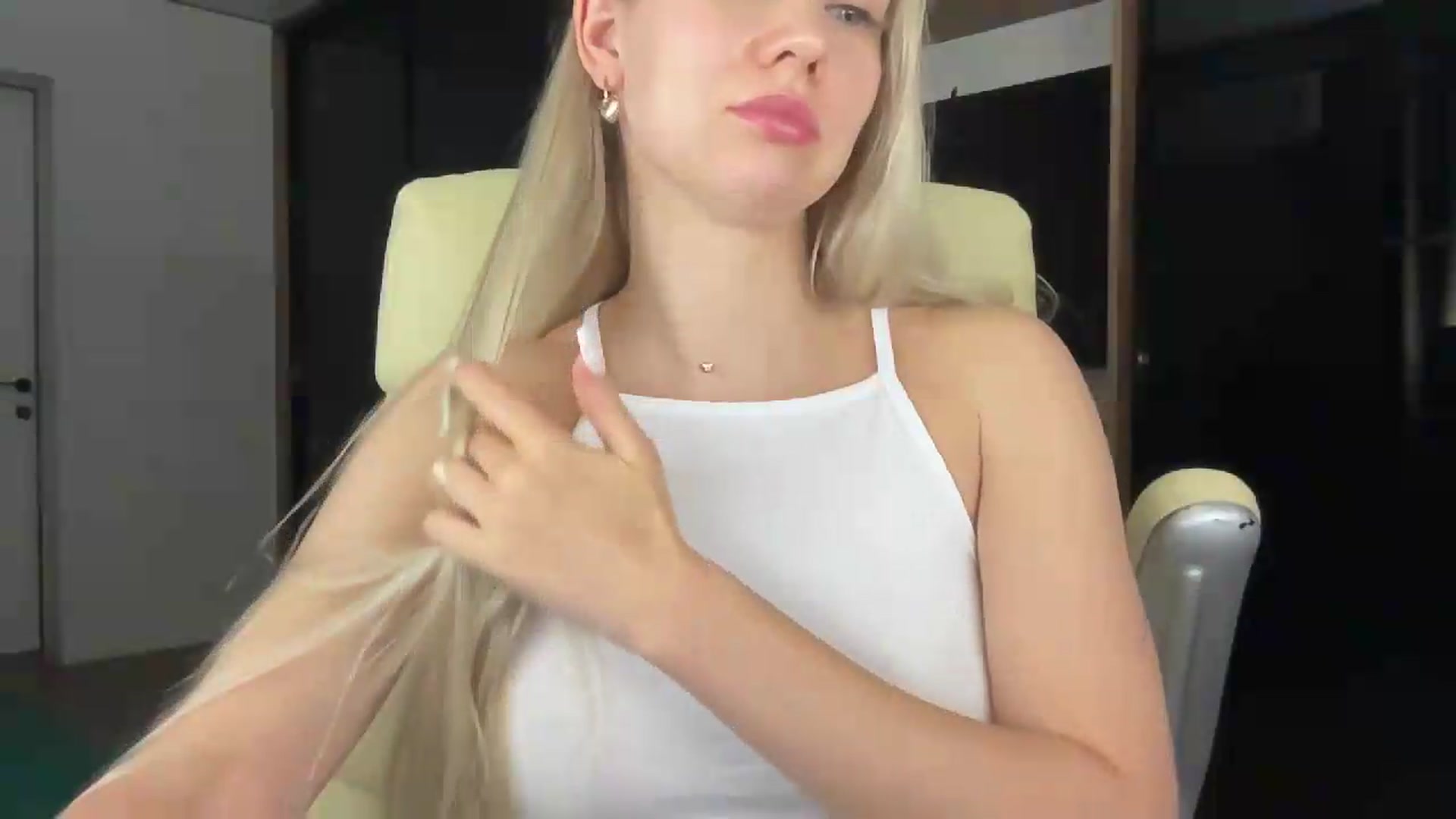 Gallery image thumbnail from Miss_Sylvia's myfreecams stream on, 07/08/2026, 23:27 image 8 of 20