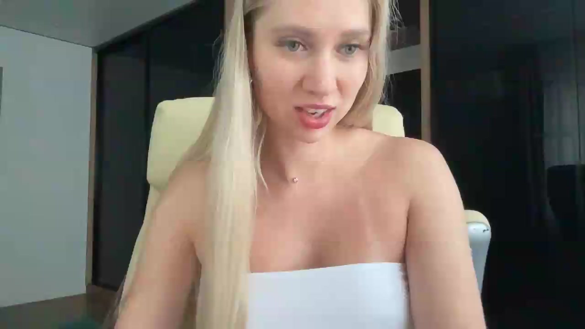 Gallery image thumbnail from Miss_Sylvia's myfreecams stream on, 07/11/2026, 17:02 image 4 of 20
