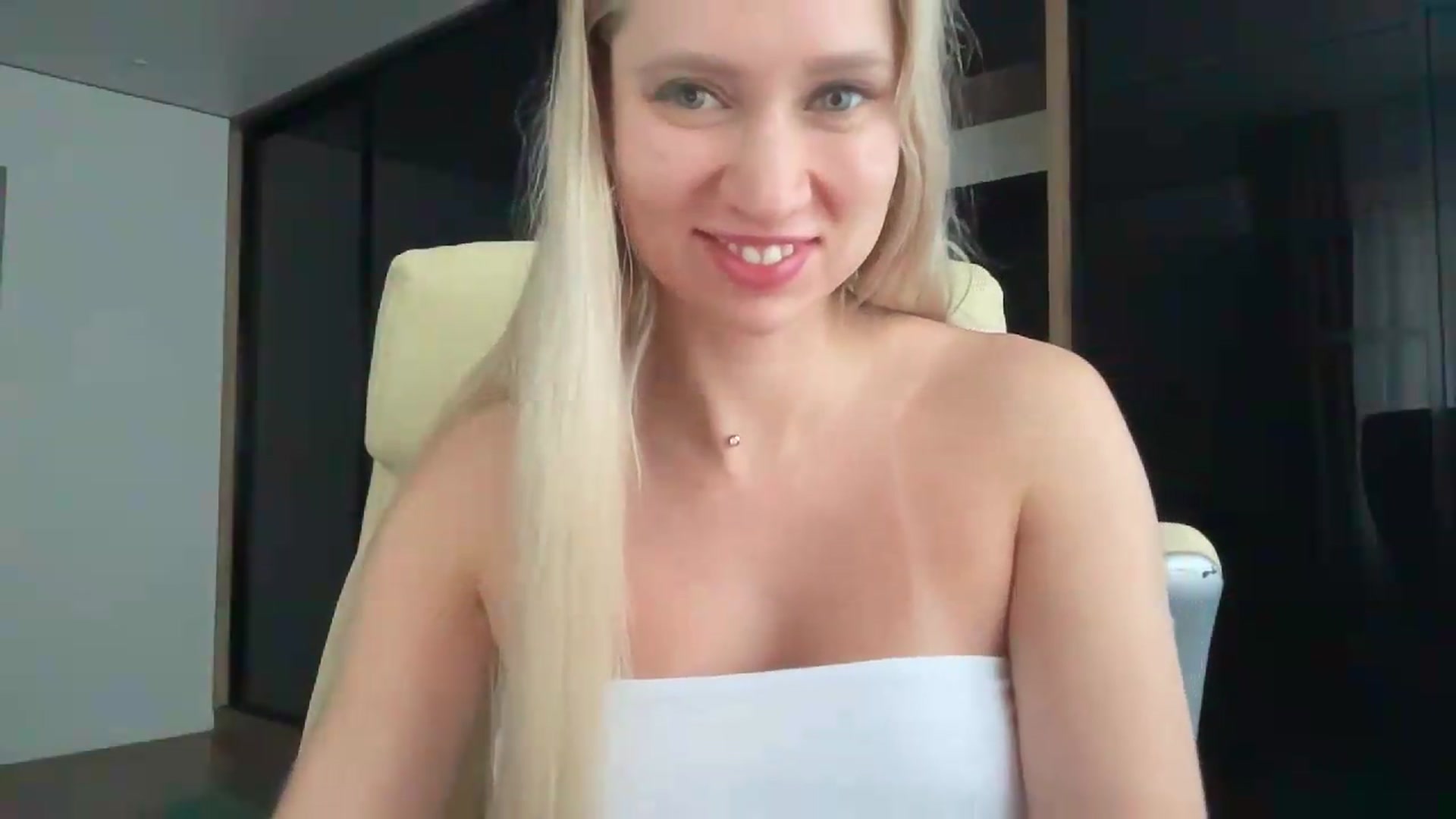 Gallery image thumbnail from Miss_Sylvia's myfreecams stream on, 07/11/2026, 17:02 image 6 of 20