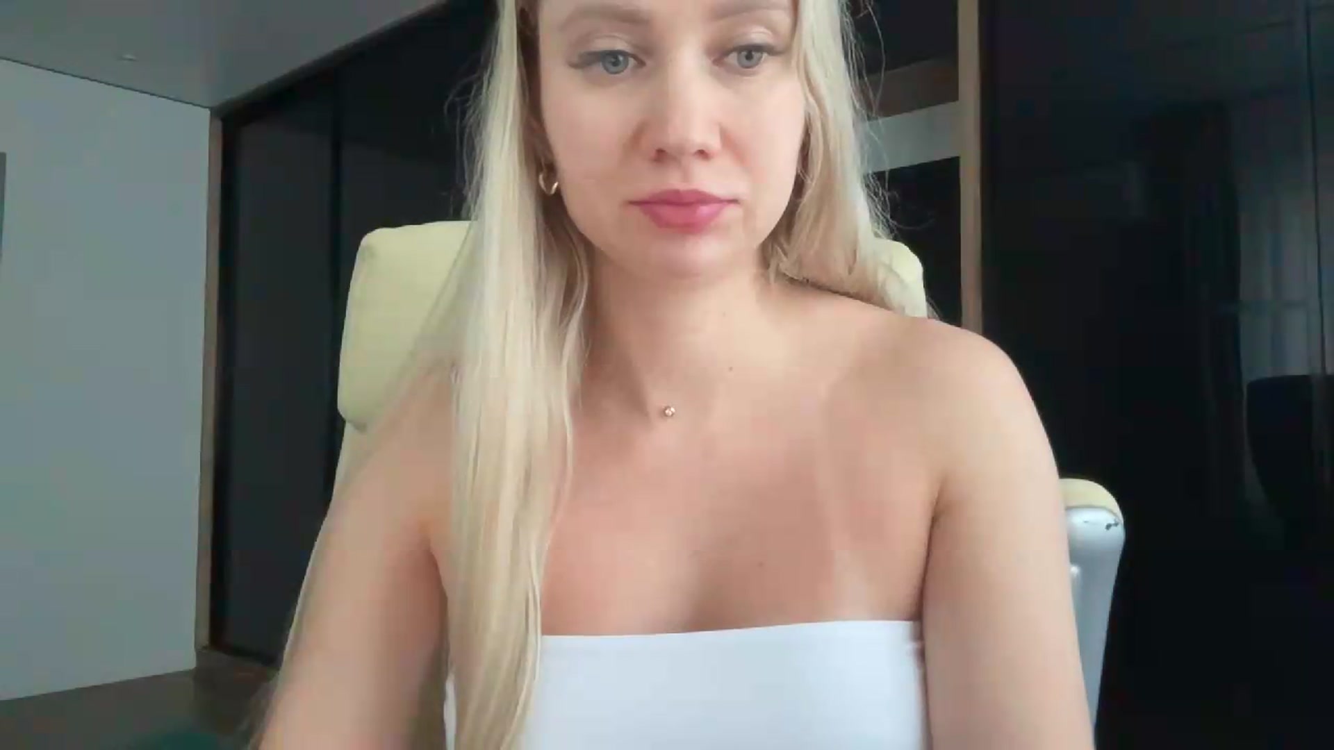 Gallery image thumbnail from Miss_Sylvia's myfreecams stream on, 07/11/2026, 17:02 image 9 of 20