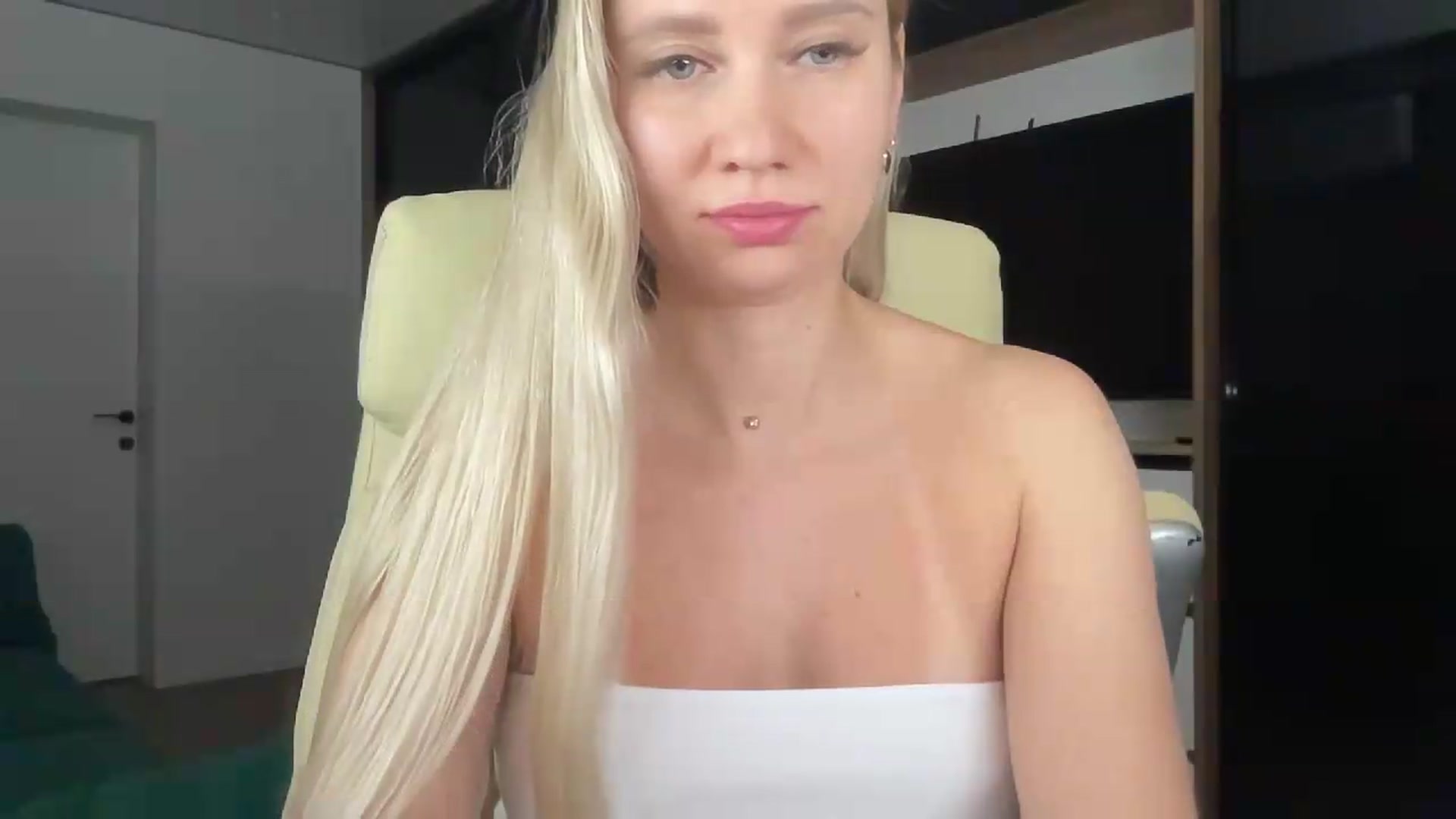 Gallery image thumbnail from Miss_Sylvia's myfreecams stream on, 07/11/2026, 19:06 image 5 of 20