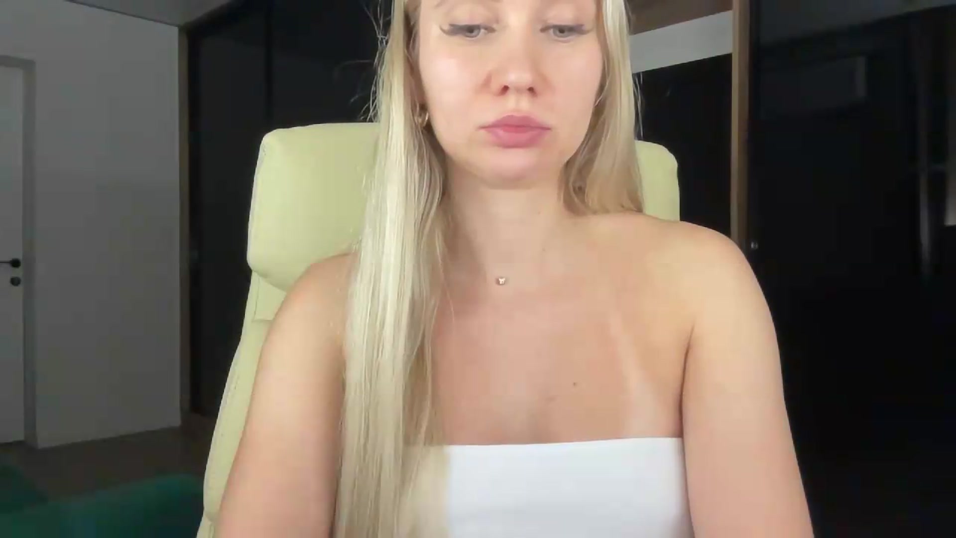Gallery image thumbnail from Miss_Sylvia's myfreecams stream on, 07/11/2026, 21:26 image 6 of 20