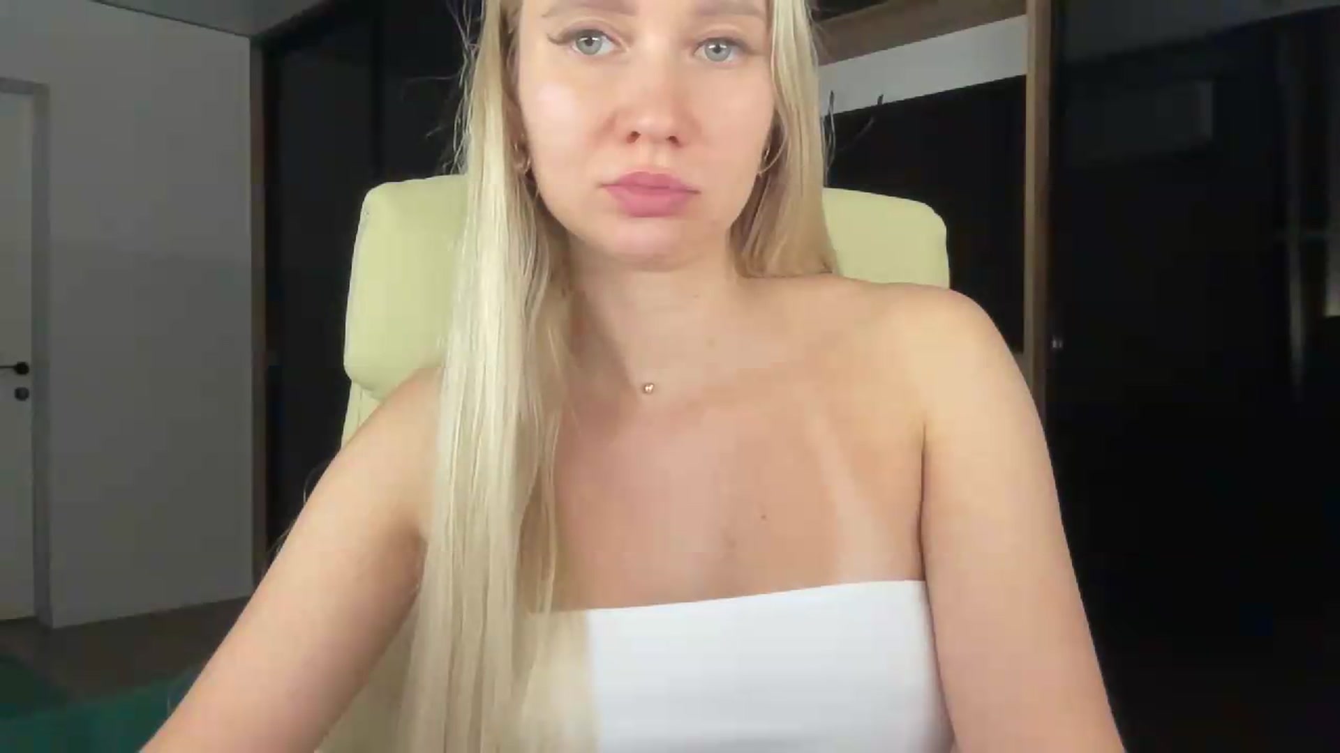 Gallery image thumbnail from Miss_Sylvia's myfreecams stream on, 07/11/2026, 21:26 image 5 of 20