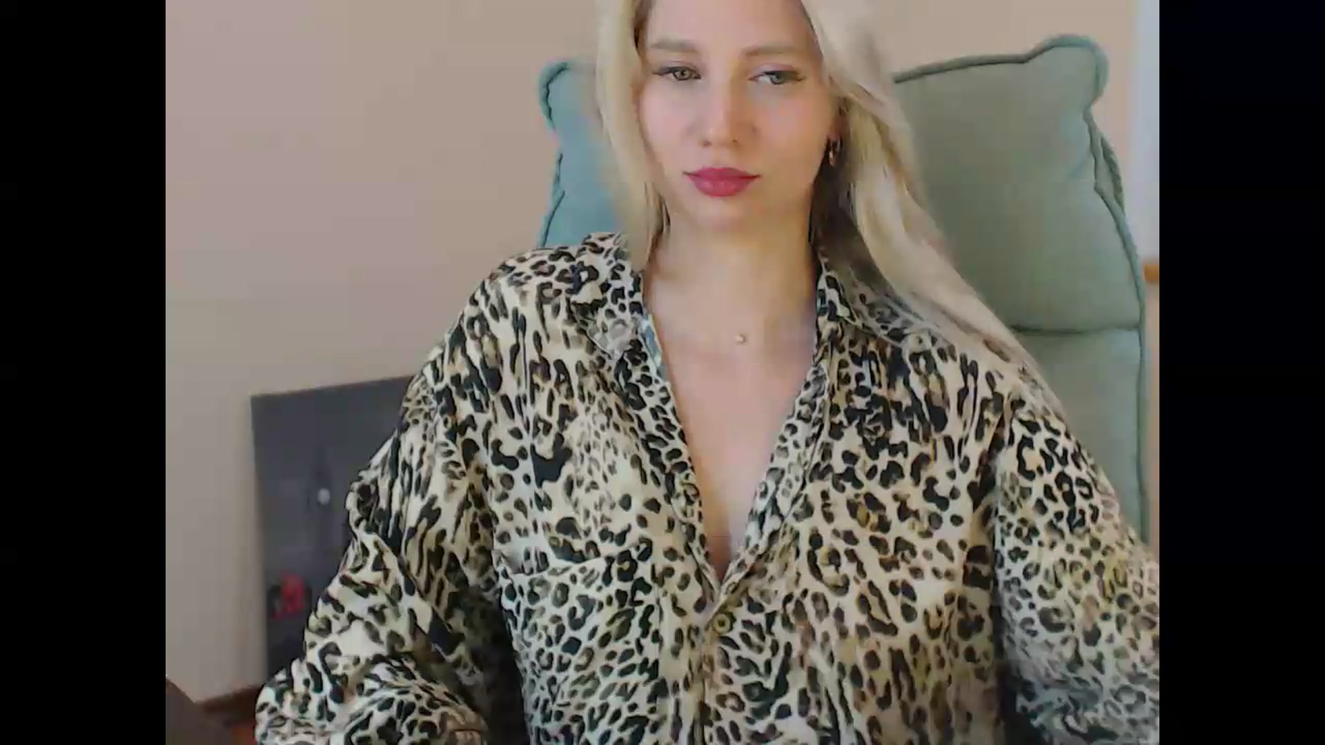 Gallery image thumbnail from Miss_Sylvia's myfreecams stream on, 07/14/2026, 17:35 image 19 of 20