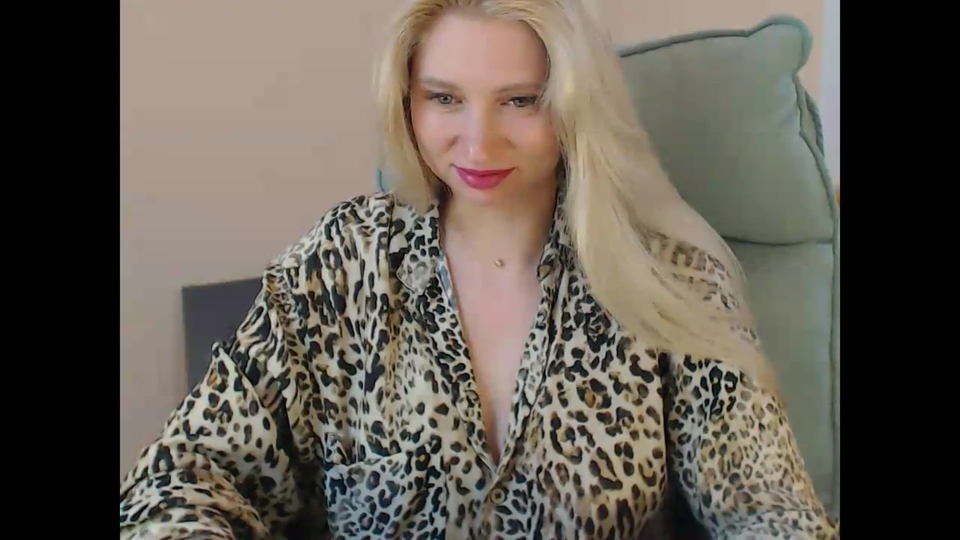 Gallery image thumbnail from Miss_Sylvia's myfreecams stream on, 07/14/2026, 17:35 image 9 of 20