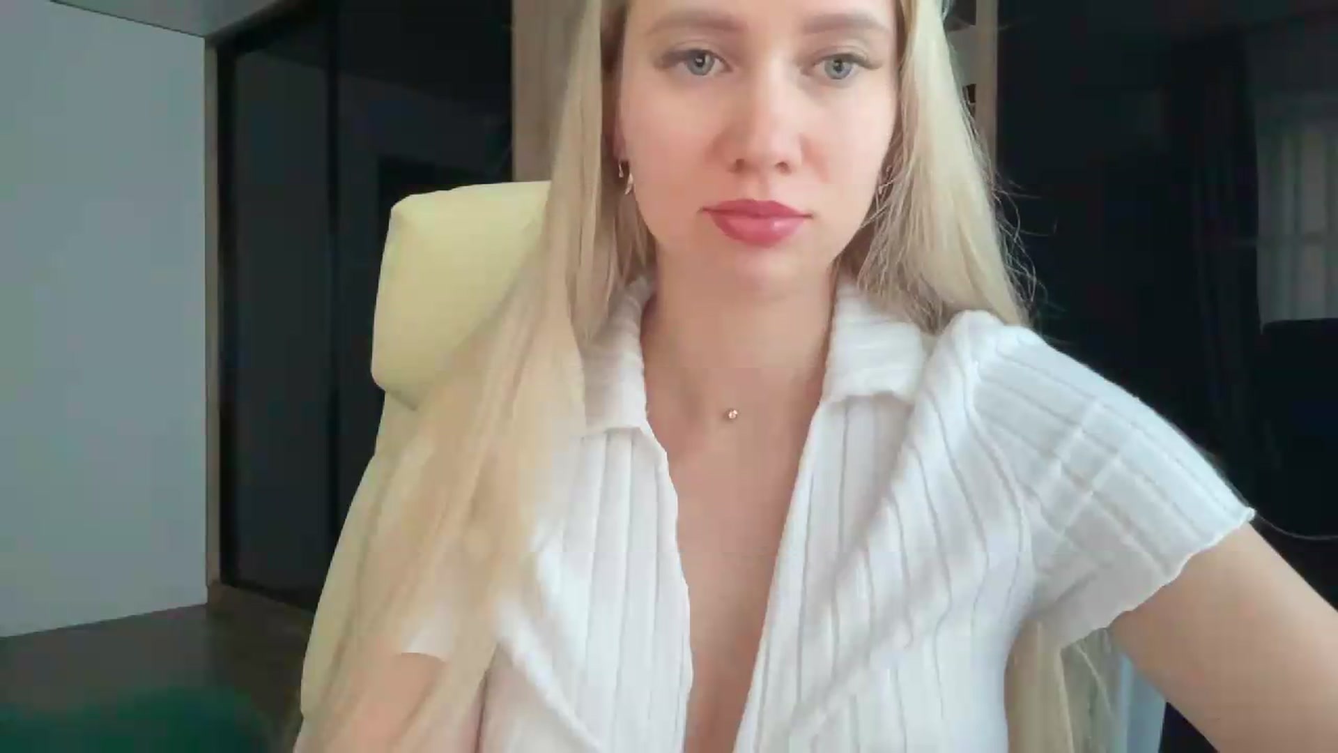 Gallery image thumbnail from Miss_Sylvia's myfreecams stream on, 07/18/2026, 17:38 image 13 of 20