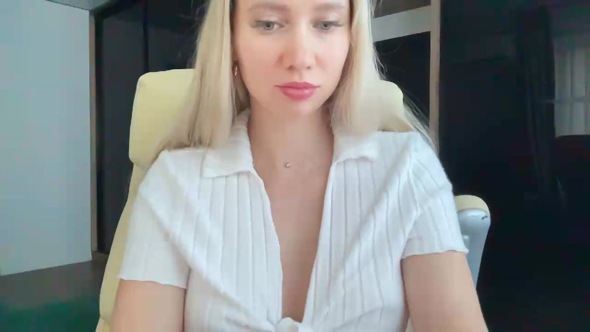 Gallery image thumbnail from Miss_Sylvia's myfreecams stream on, 07/18/2026, 17:38 image 3 of 20