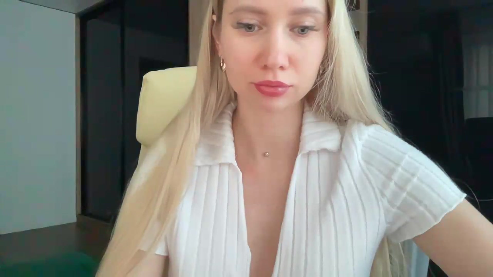 Gallery image thumbnail from Miss_Sylvia's myfreecams stream on, 07/18/2026, 17:38 image 14 of 20
