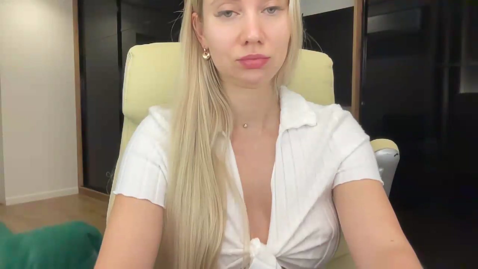 Gallery image thumbnail from Miss_Sylvia's myfreecams stream on, 07/18/2026, 20:22 image 8 of 20