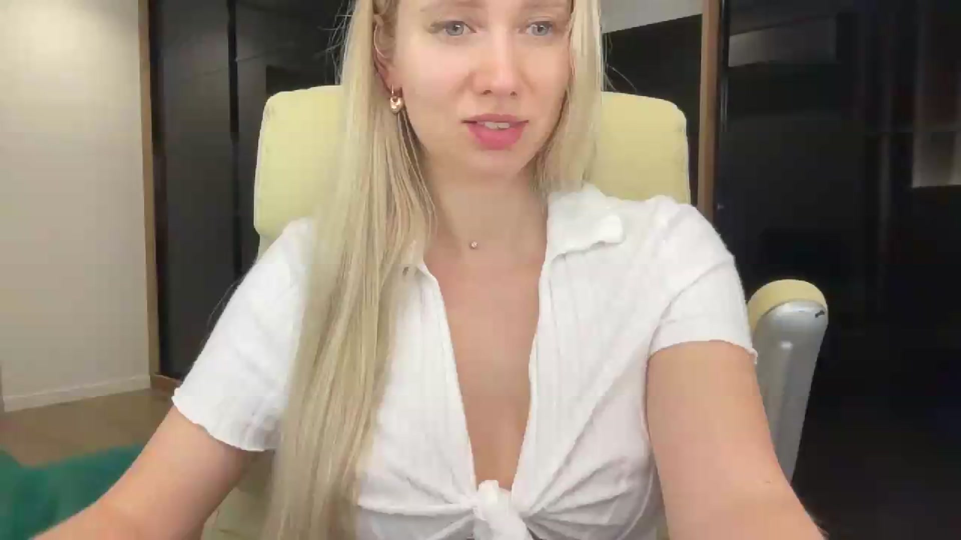 Gallery image thumbnail from Miss_Sylvia's myfreecams stream on, 07/18/2026, 20:22 image 10 of 20