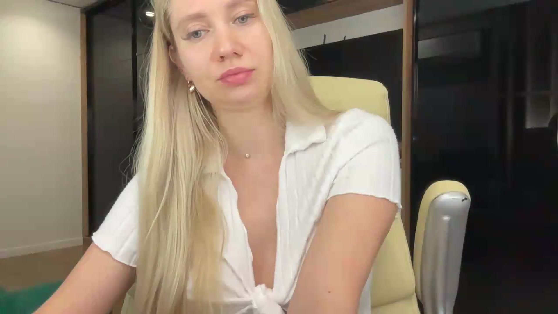 Gallery image thumbnail from Miss_Sylvia's myfreecams stream on, 07/18/2026, 20:22 image 16 of 20