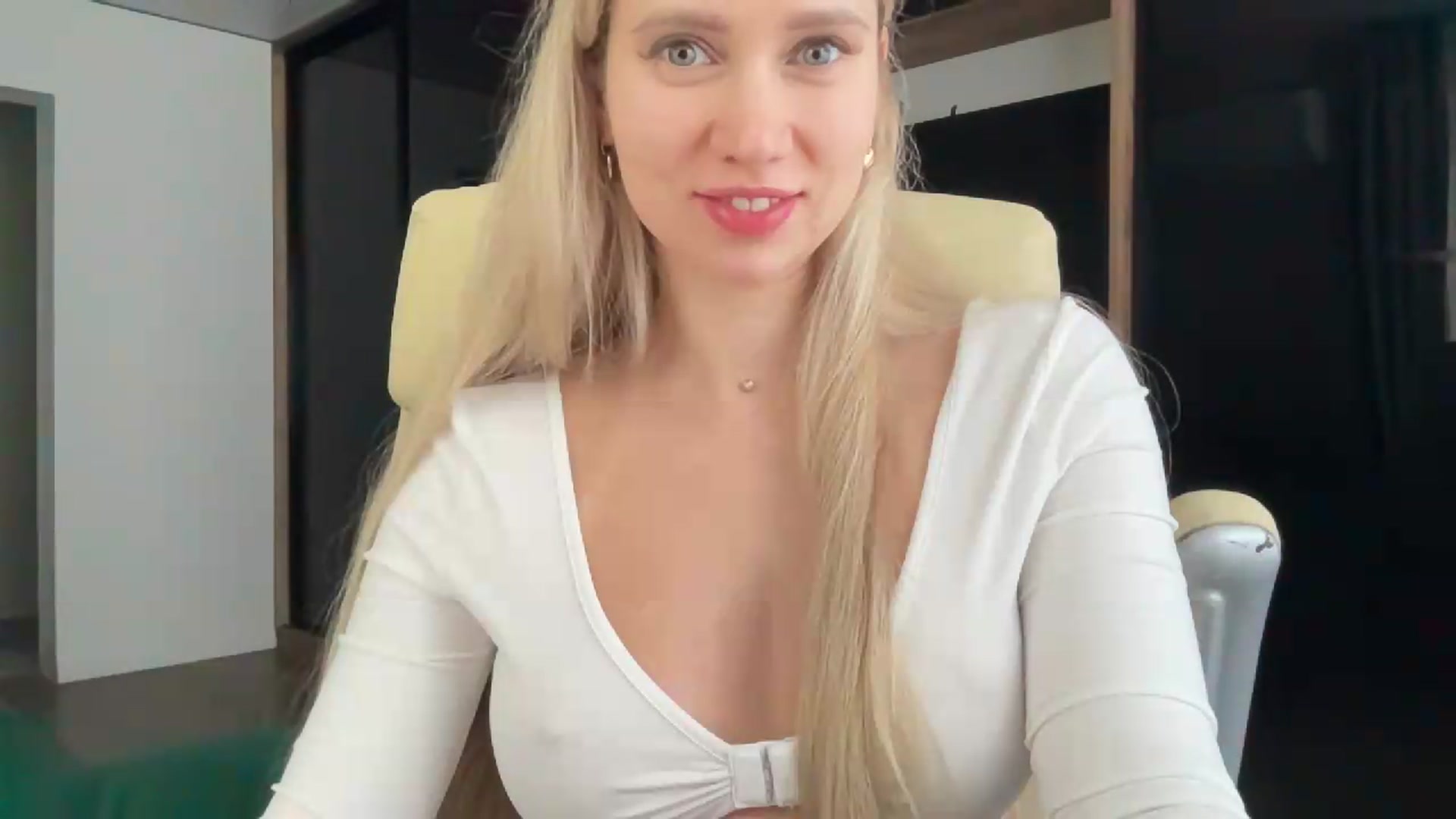 Gallery image thumbnail from Miss_Sylvia's myfreecams stream on, 07/20/2026, 13:40 image 8 of 20