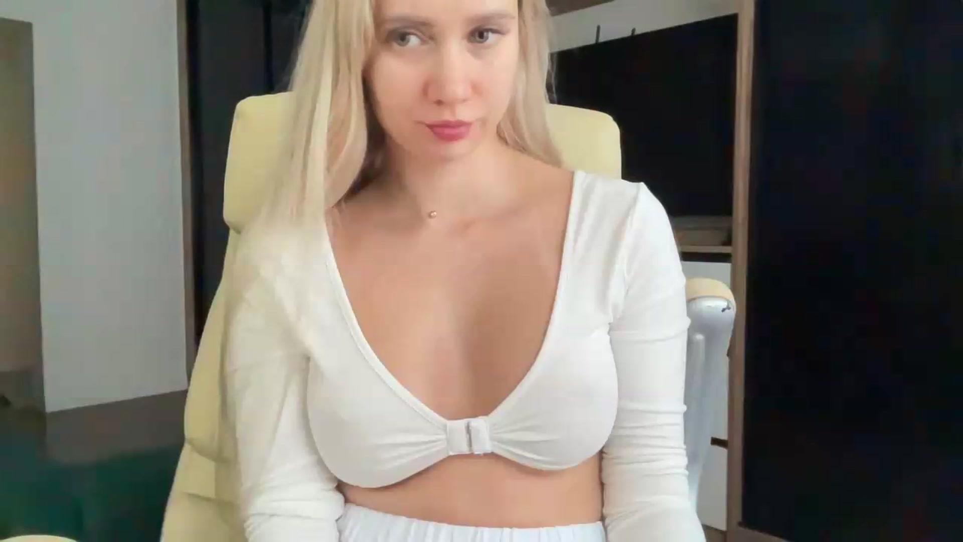 Gallery image thumbnail from Miss_Sylvia's myfreecams stream on, 07/20/2026, 16:12 image 17 of 20