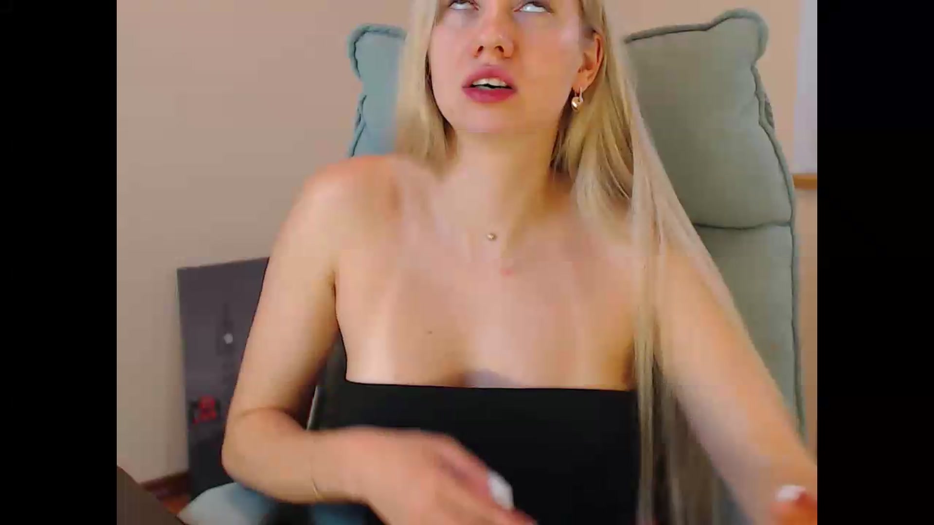 Gallery image thumbnail from Miss_Sylvia's myfreecams stream on, 07/21/2026, 20:30 image 19 of 20