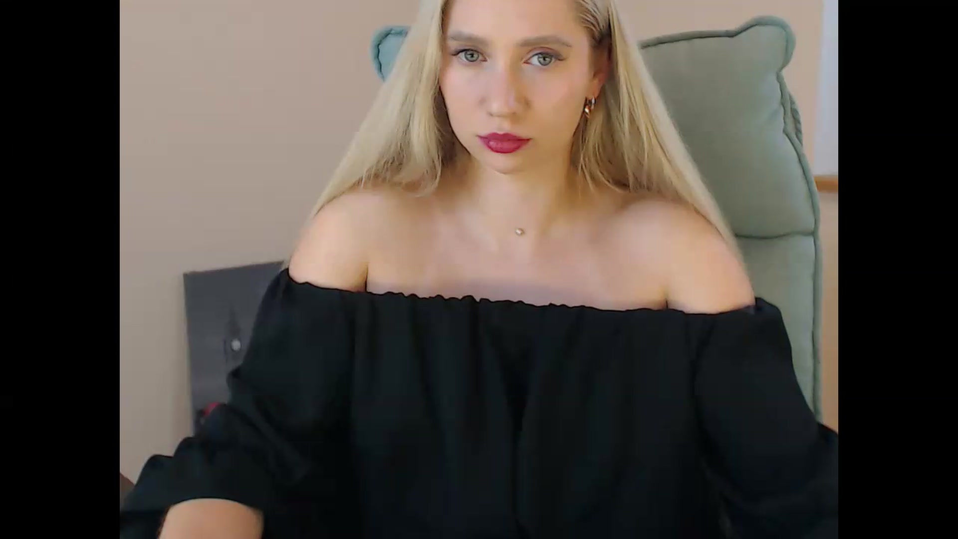 Gallery image thumbnail from Miss_Sylvia's myfreecams stream on, 07/22/2026, 20:19 image 3 of 20