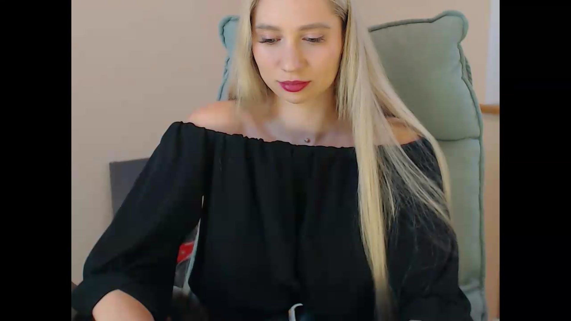 Gallery image thumbnail from Miss_Sylvia's myfreecams stream on, 07/22/2026, 20:19 image 6 of 20