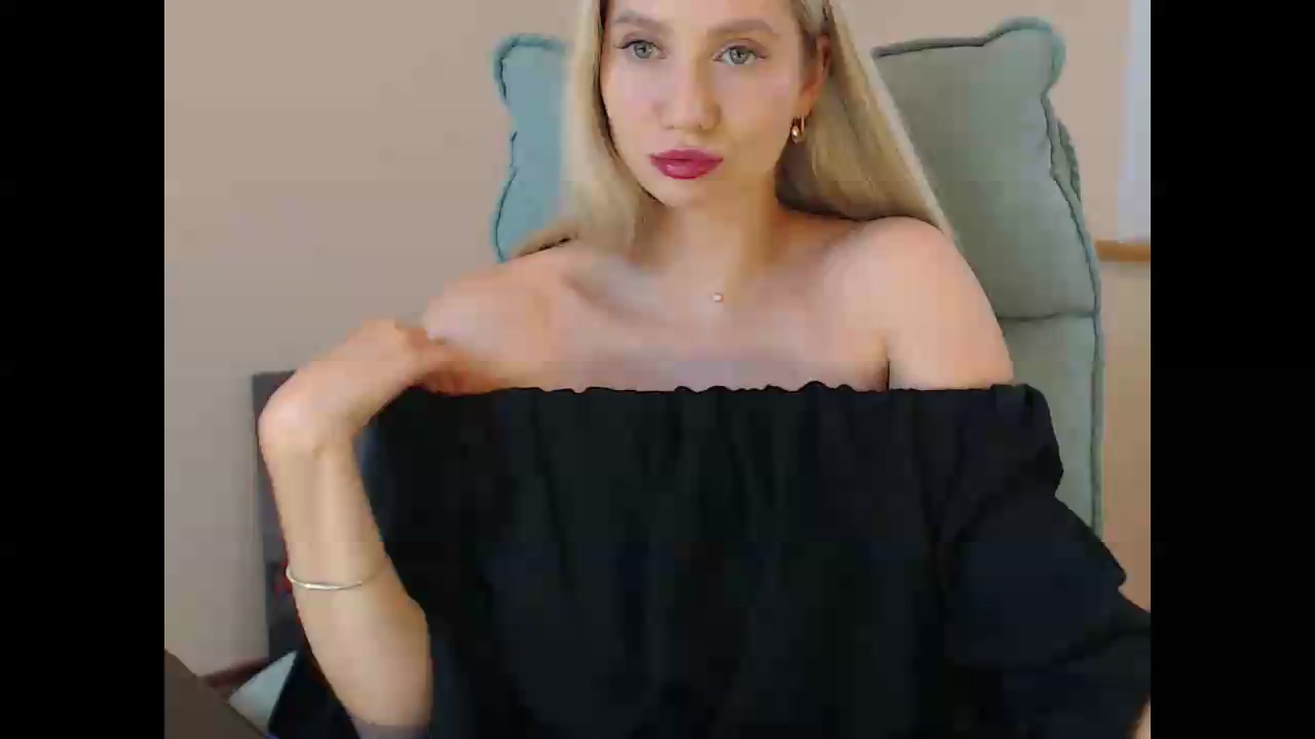 Gallery image thumbnail from Miss_Sylvia's myfreecams stream on, 07/22/2026, 20:19 image 1 of 20