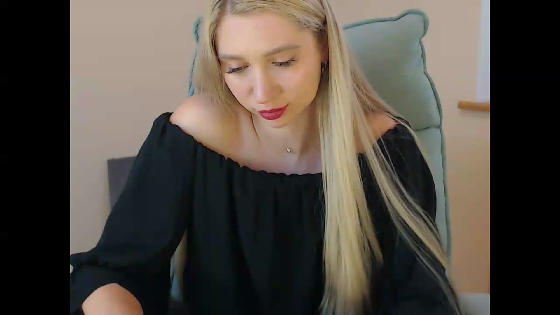 Gallery image thumbnail from Miss_Sylvia's myfreecams stream on, 07/22/2026, 20:19 image 16 of 20