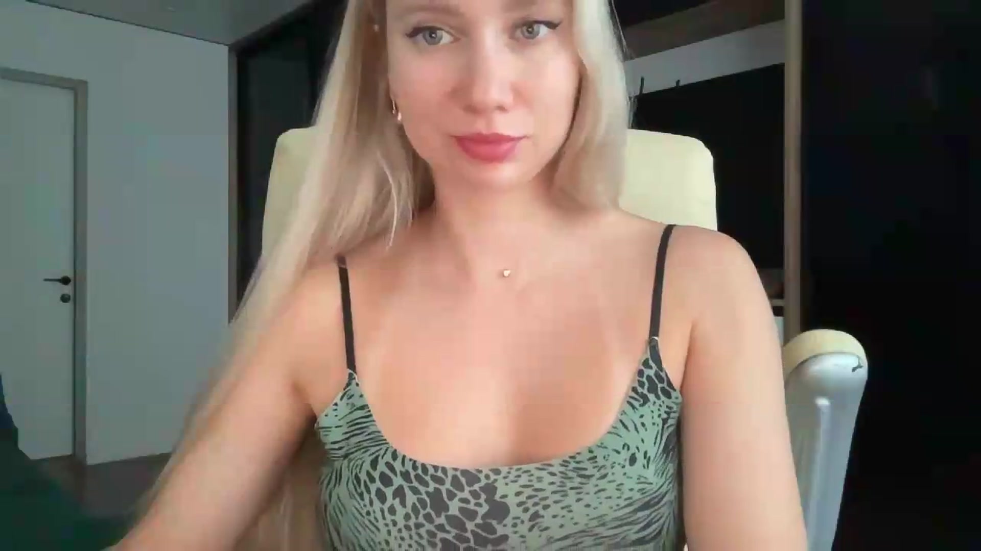 Gallery image thumbnail from Miss_Sylvia's myfreecams stream on, 08/19/2026, 17:15 image 3 of 20