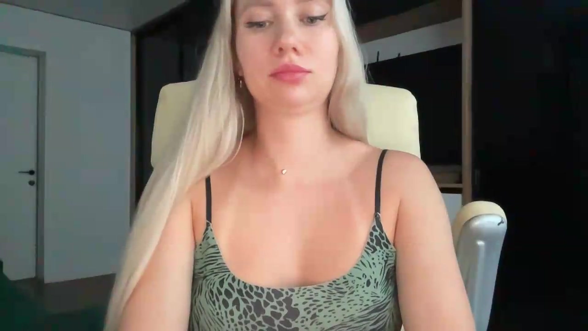 Gallery image thumbnail from Miss_Sylvia's myfreecams stream on, 08/19/2026, 17:15 image 8 of 20