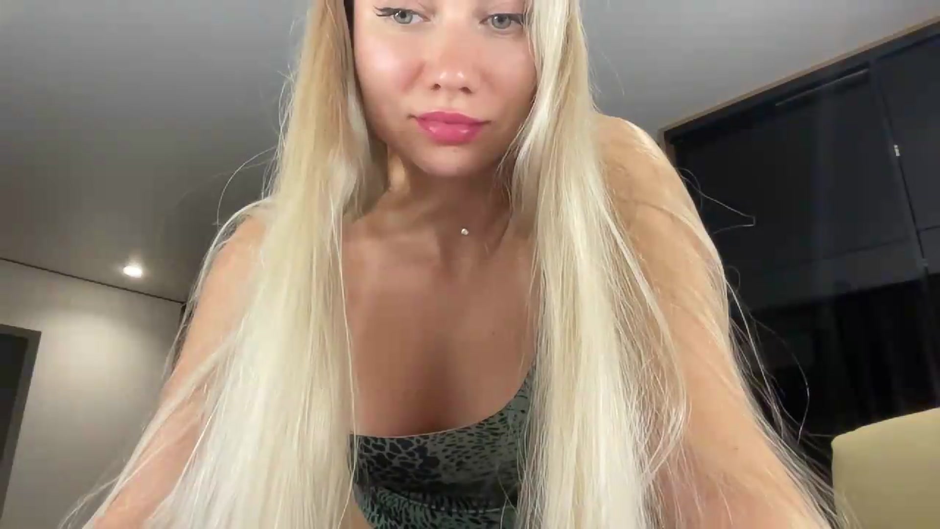 Gallery image thumbnail from Miss_Sylvia's myfreecams stream on, 08/19/2026, 22:28 image 9 of 20