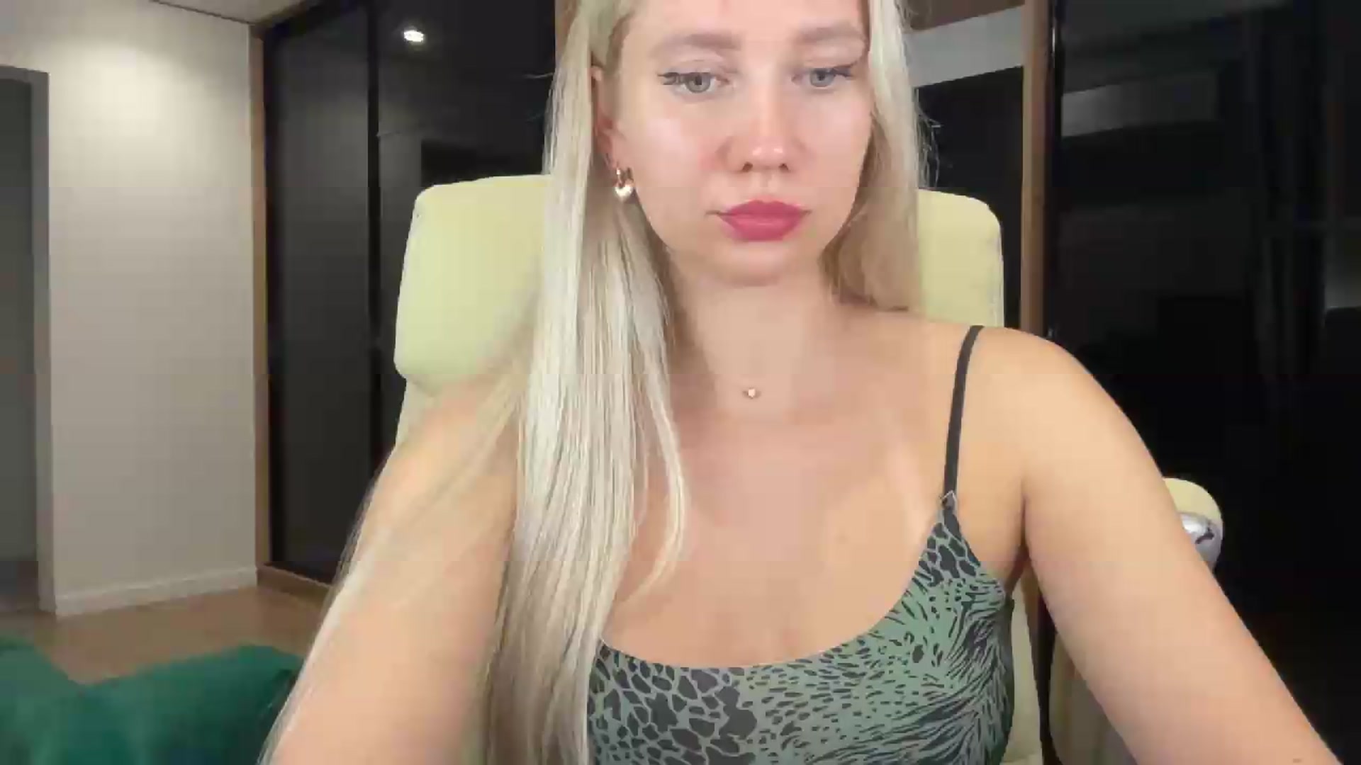 Gallery image thumbnail from Miss_Sylvia's myfreecams stream on, 08/19/2026, 22:28 image 1 of 20