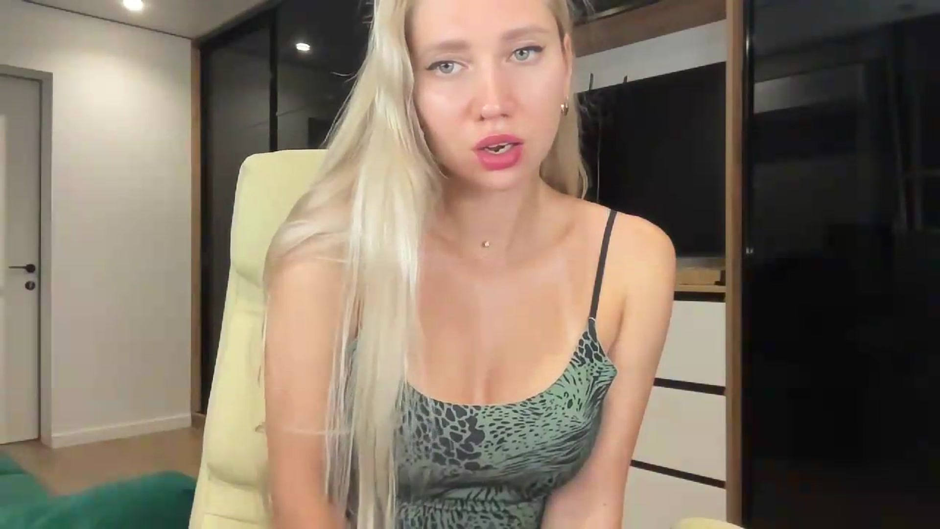 Gallery image thumbnail from Miss_Sylvia's myfreecams stream on, 08/19/2026, 22:28 image 15 of 20
