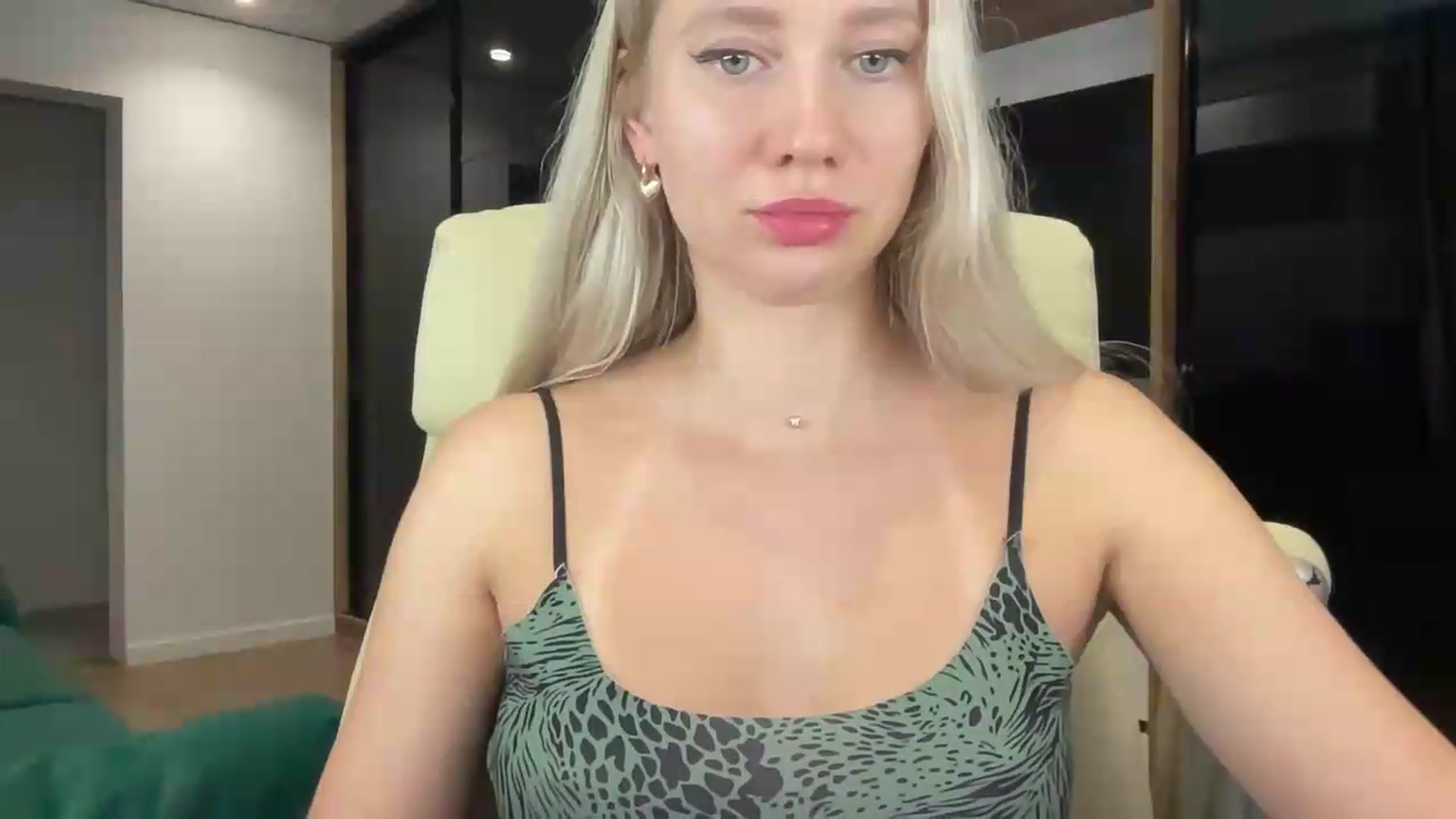Gallery image thumbnail from Miss_Sylvia's myfreecams stream on, 08/19/2026, 23:32 image 4 of 20