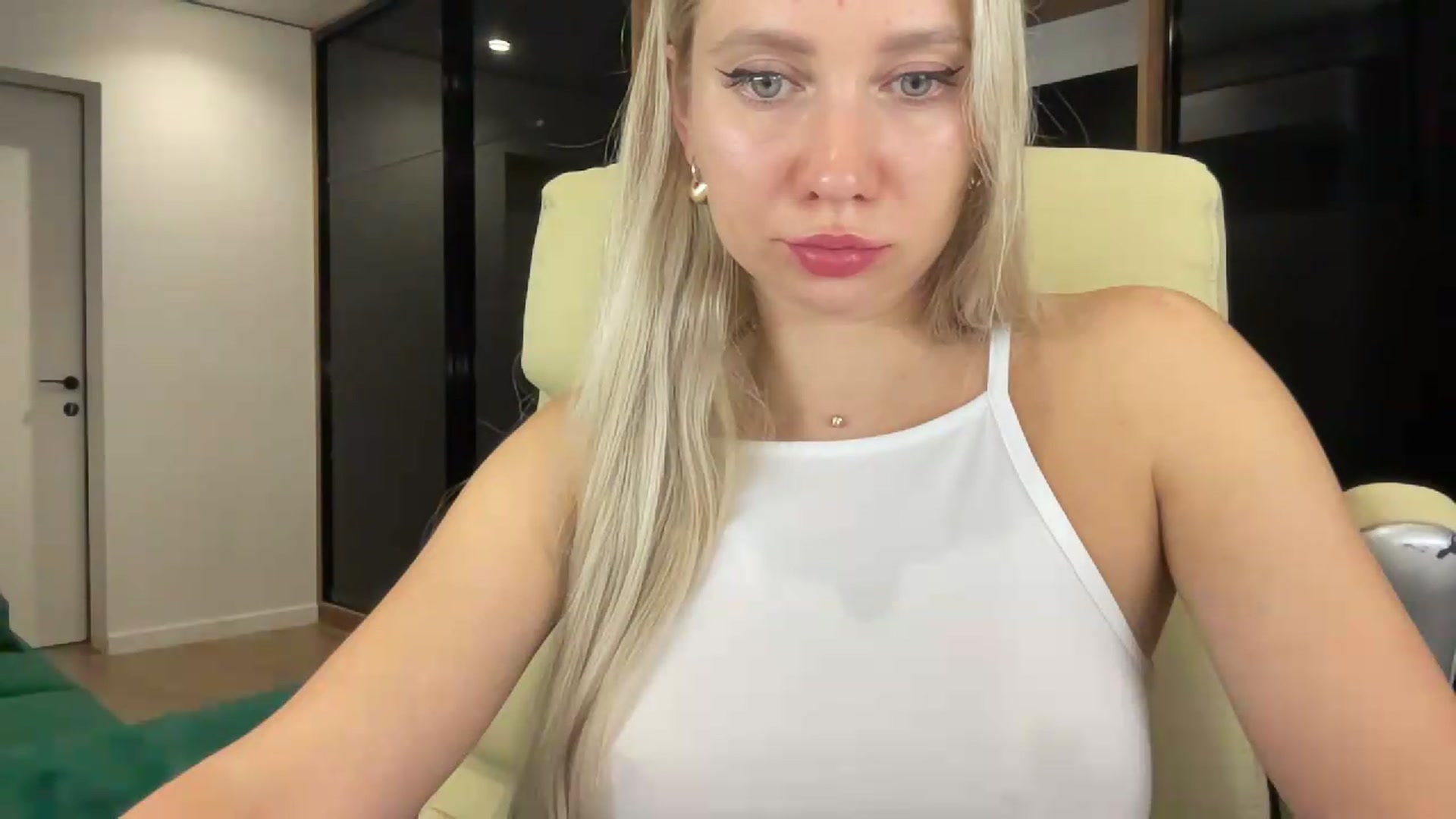 Gallery image thumbnail from Miss_Sylvia's myfreecams stream on, 08/21/2026, 01:03 image 19 of 20