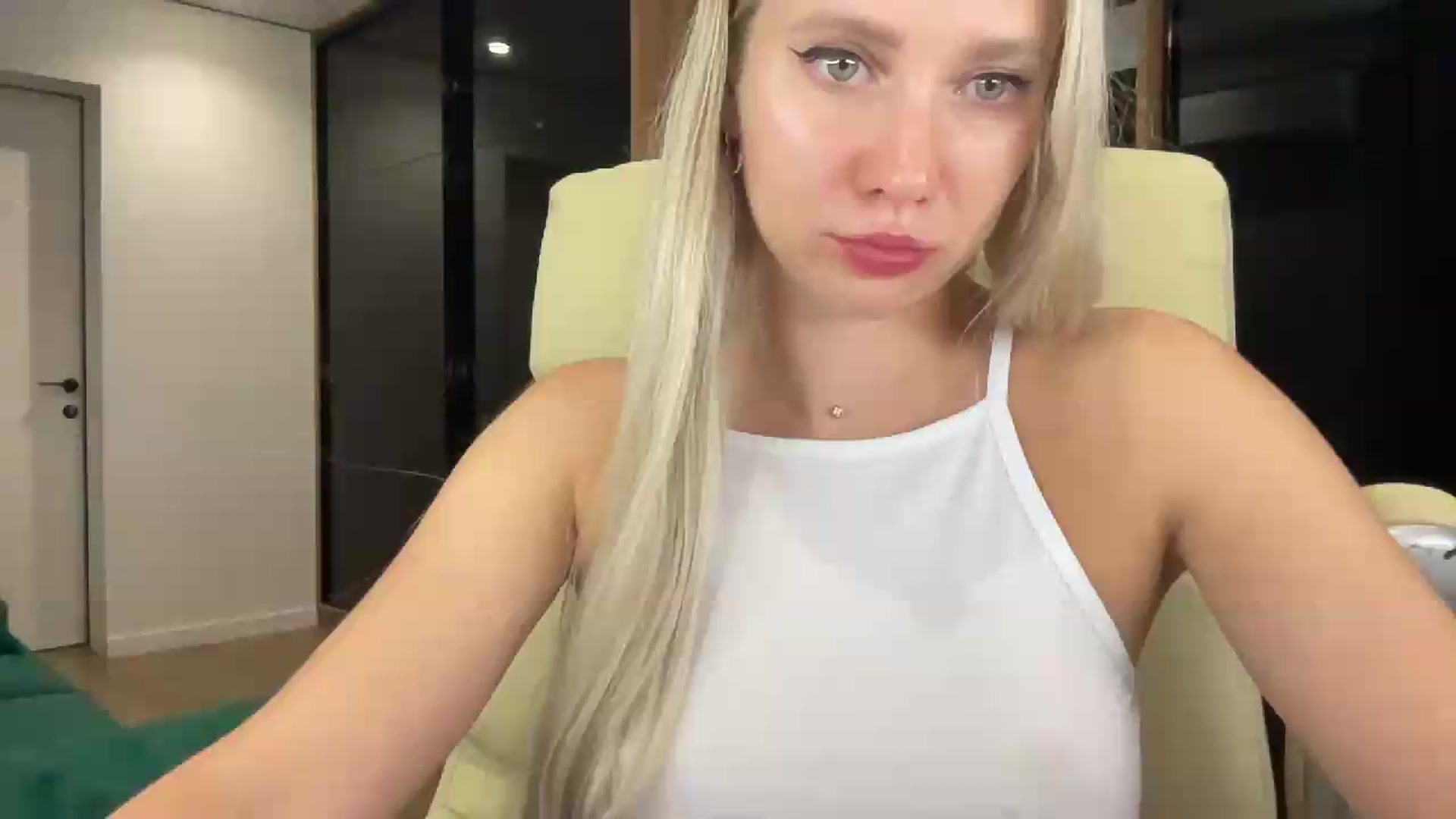 Gallery image thumbnail from Miss_Sylvia's myfreecams stream on, 08/21/2026, 01:03 image 13 of 20