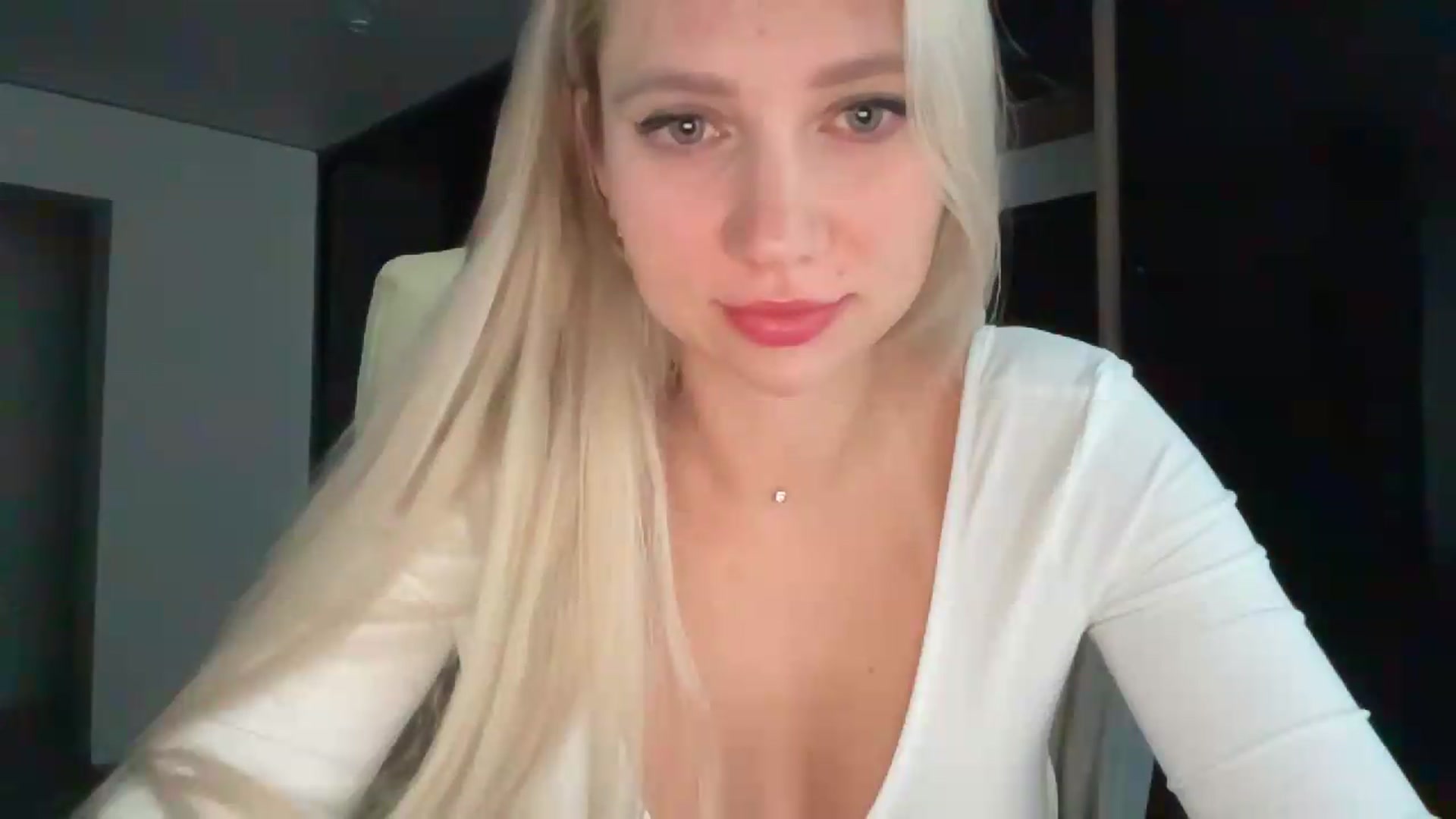 Gallery image thumbnail from Miss_Sylvia's myfreecams stream on, 08/21/2026, 17:24 image 4 of 20