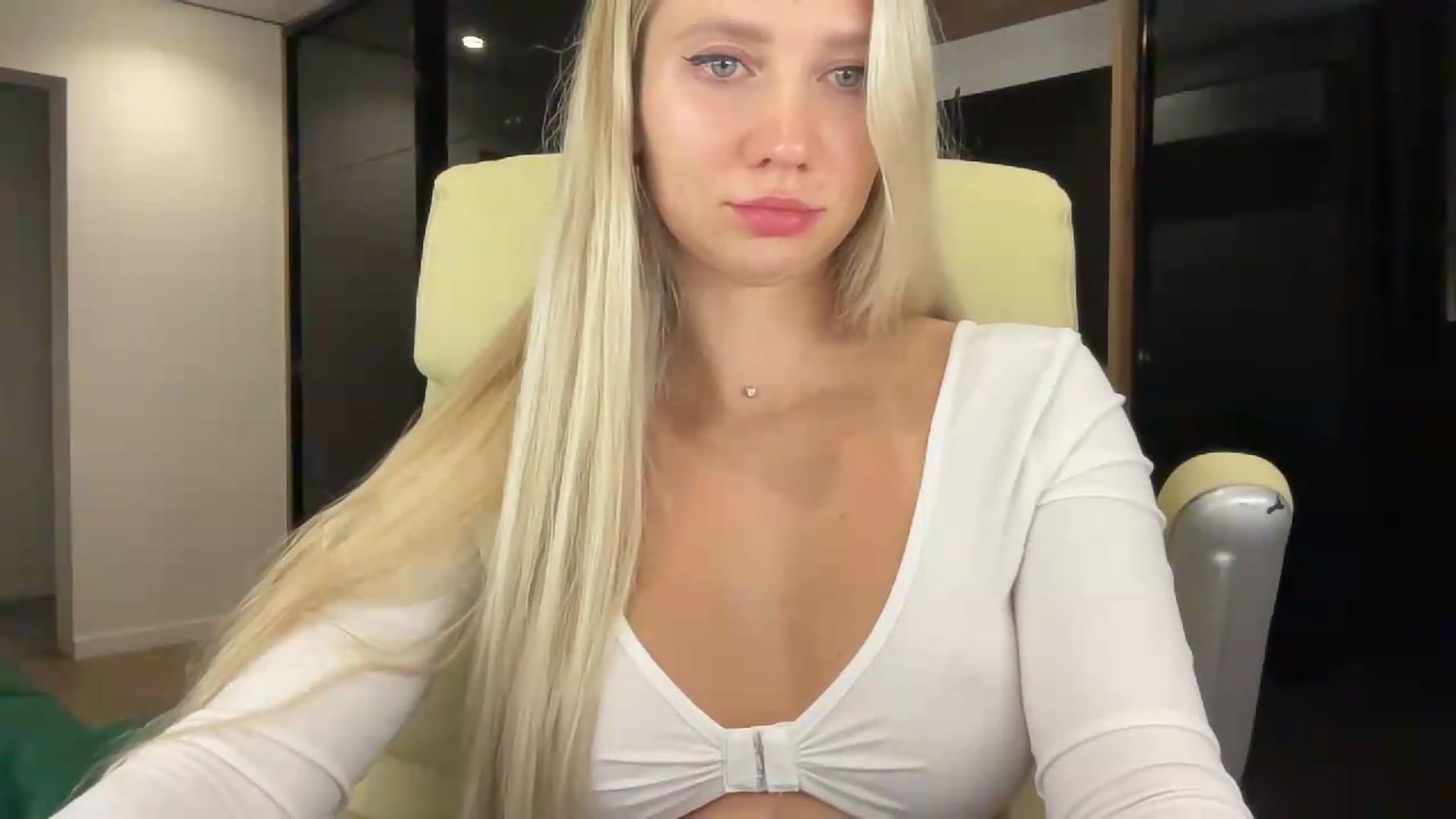 Gallery image thumbnail from Miss_Sylvia's myfreecams stream on, 08/21/2026, 18:06 image 20 of 20