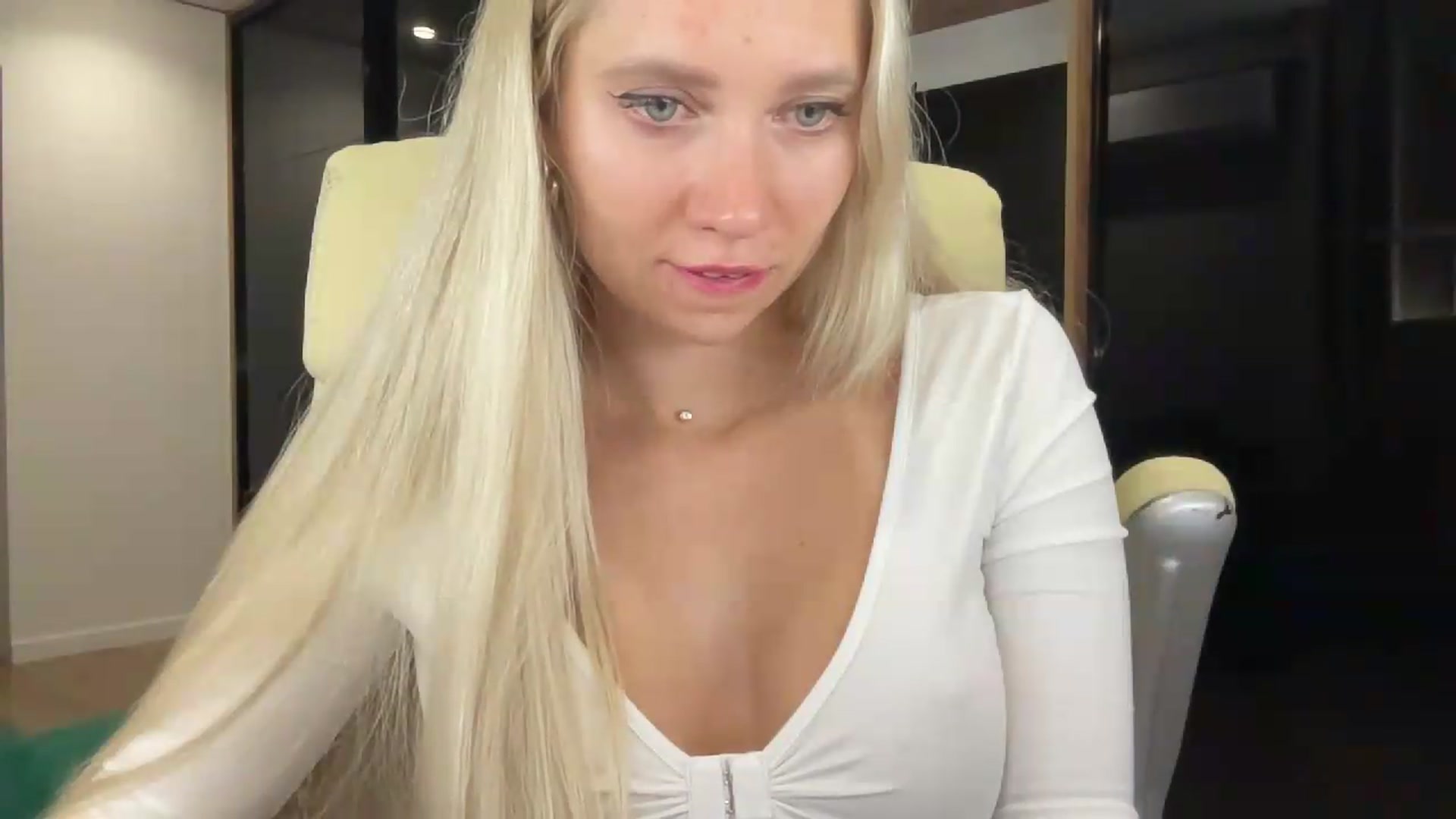 Gallery image thumbnail from Miss_Sylvia's myfreecams stream on, 08/21/2026, 19:49 image 8 of 20