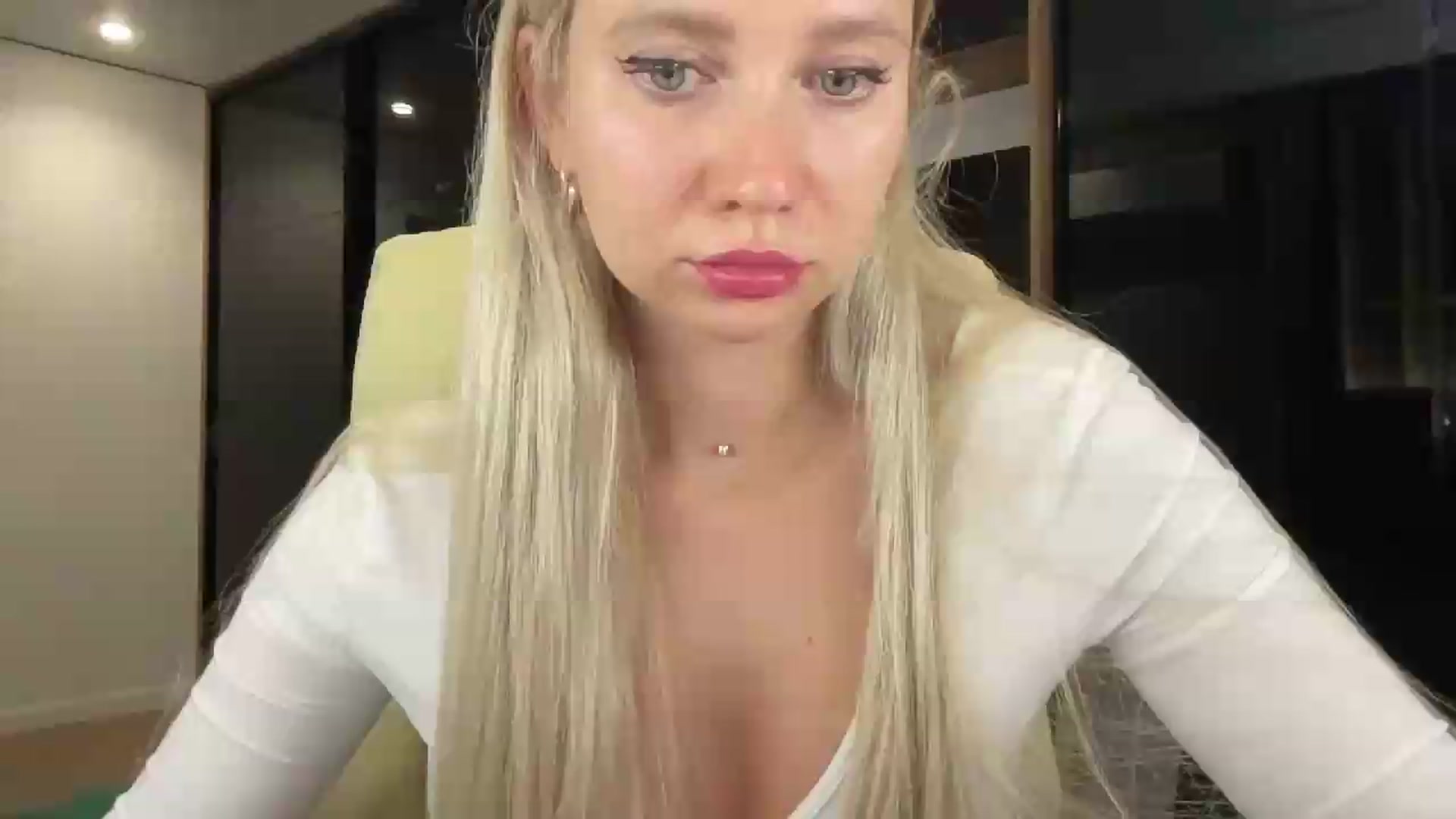 Gallery image thumbnail from Miss_Sylvia's myfreecams stream on, 08/21/2026, 21:04 image 1 of 20