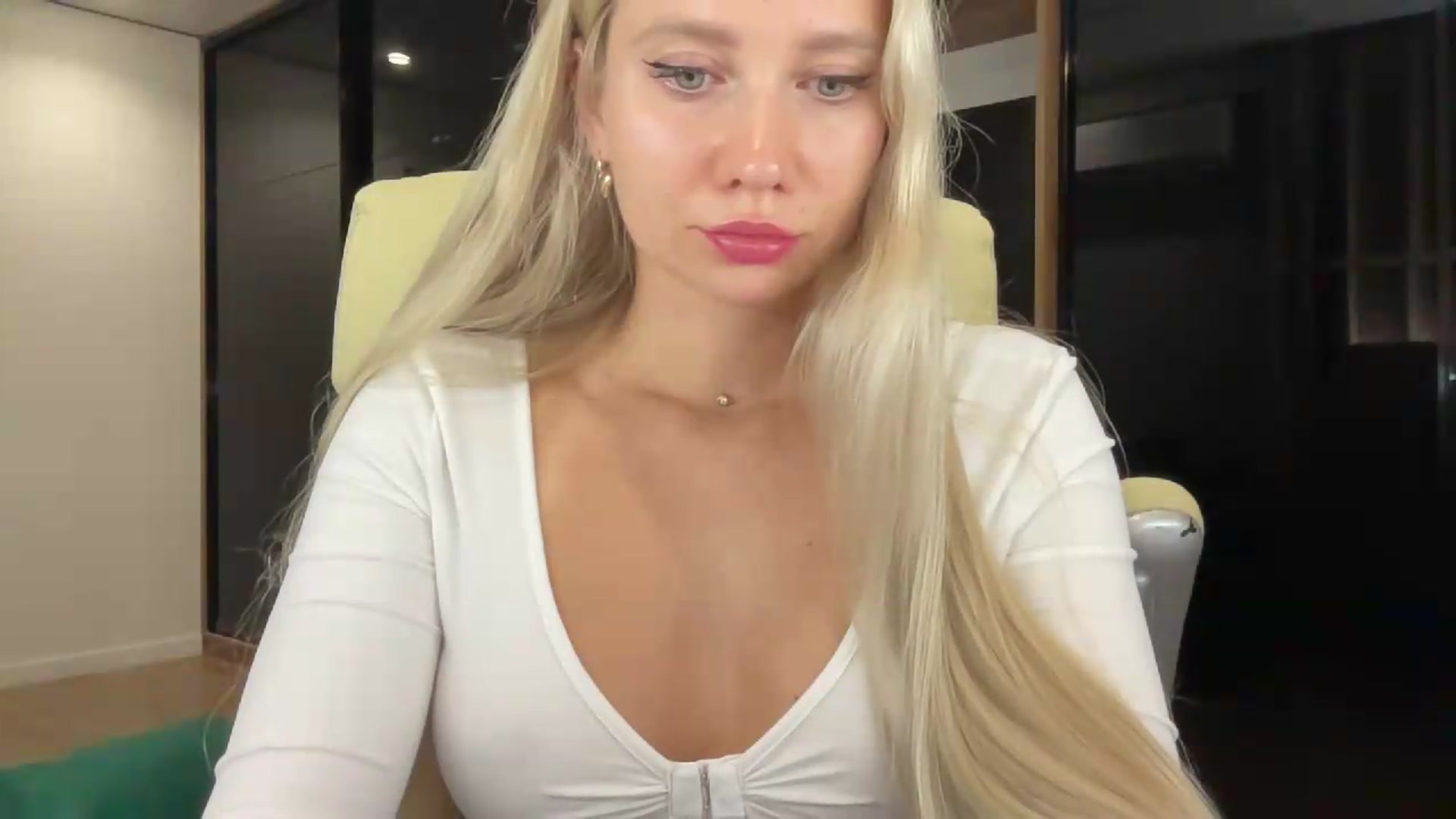Gallery image thumbnail from Miss_Sylvia's myfreecams stream on, 08/21/2026, 21:04 image 20 of 20